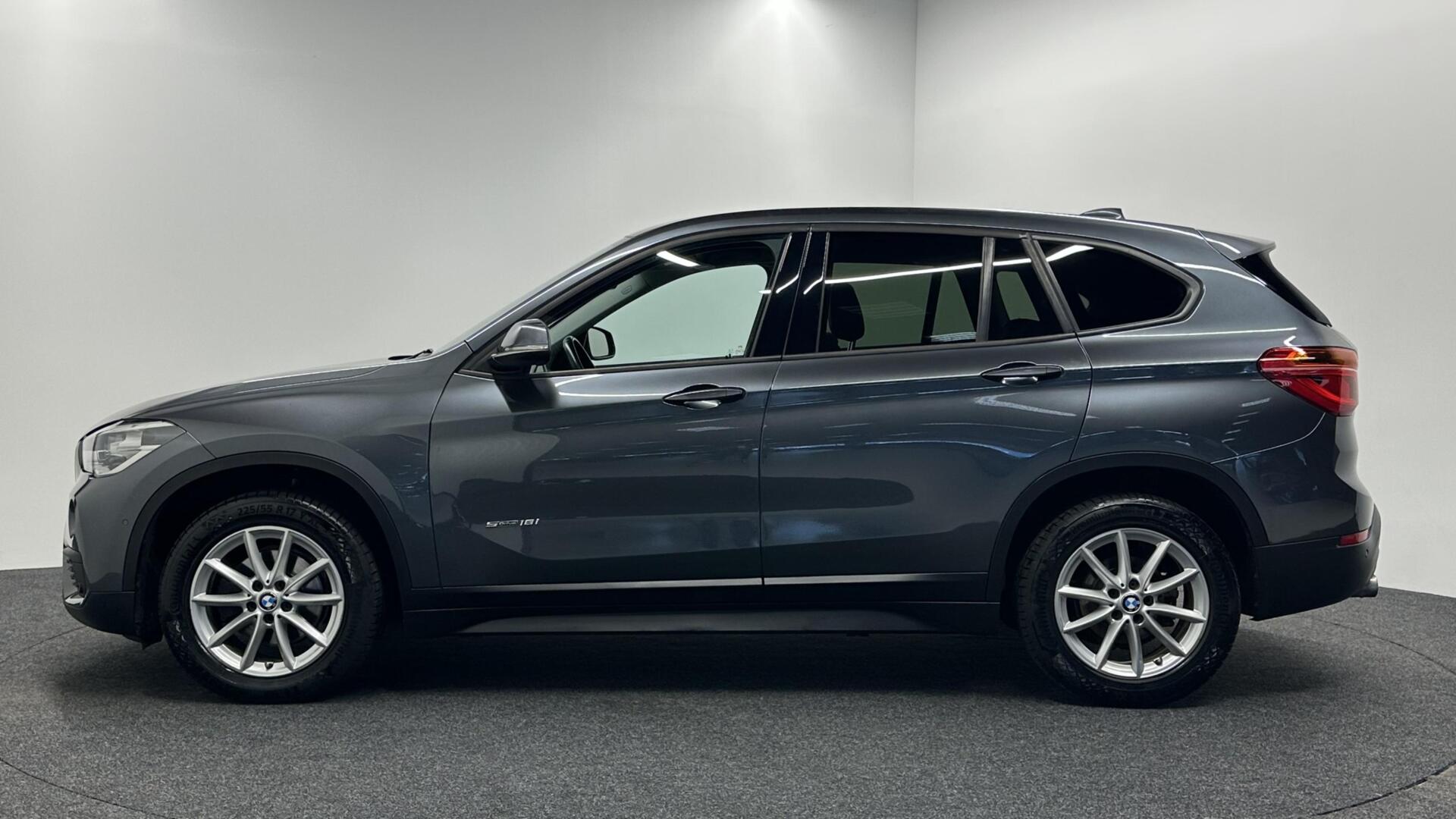 Foto van BMW X1 Sdrive18i