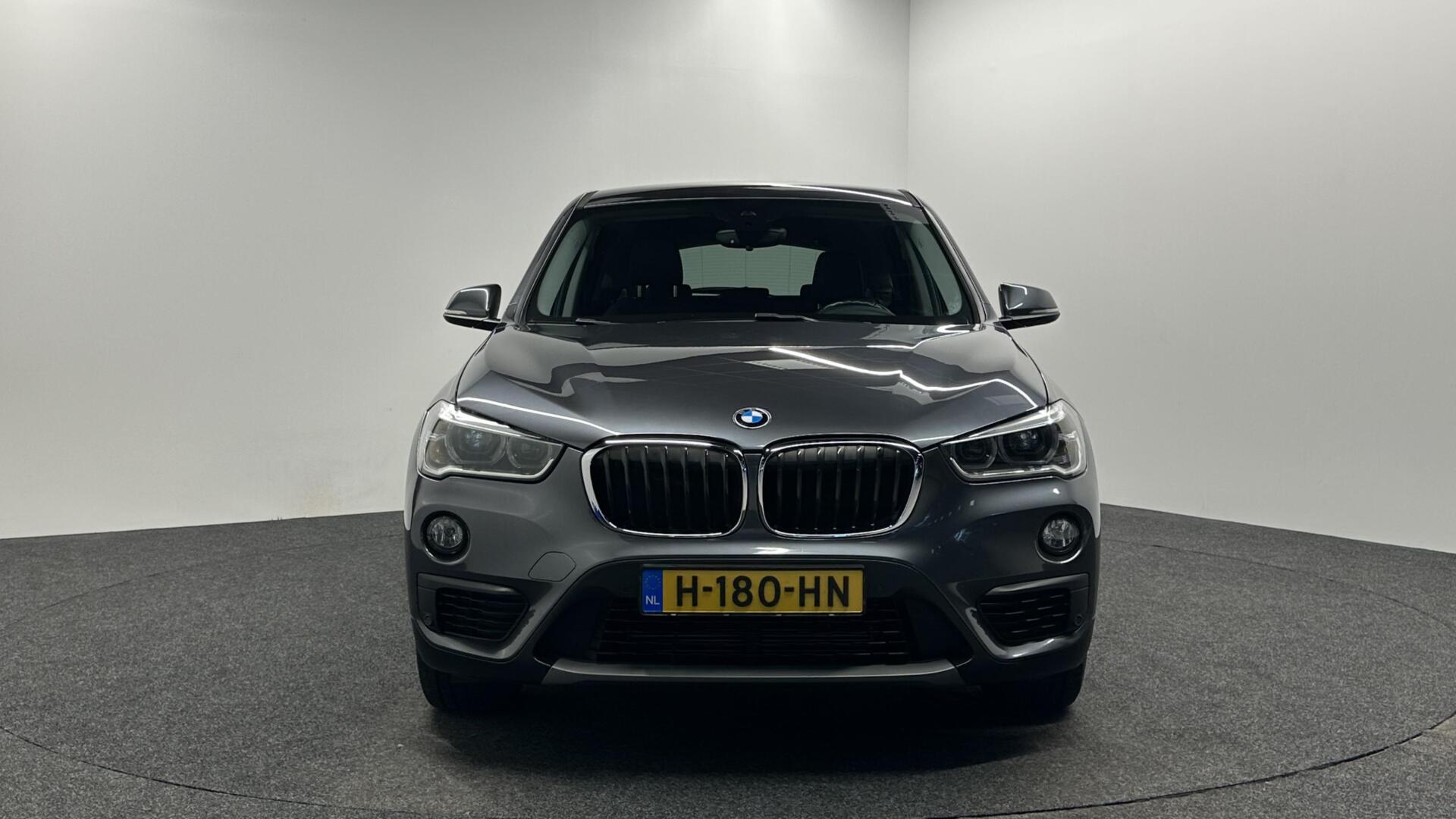 Foto van BMW X1 Sdrive18i