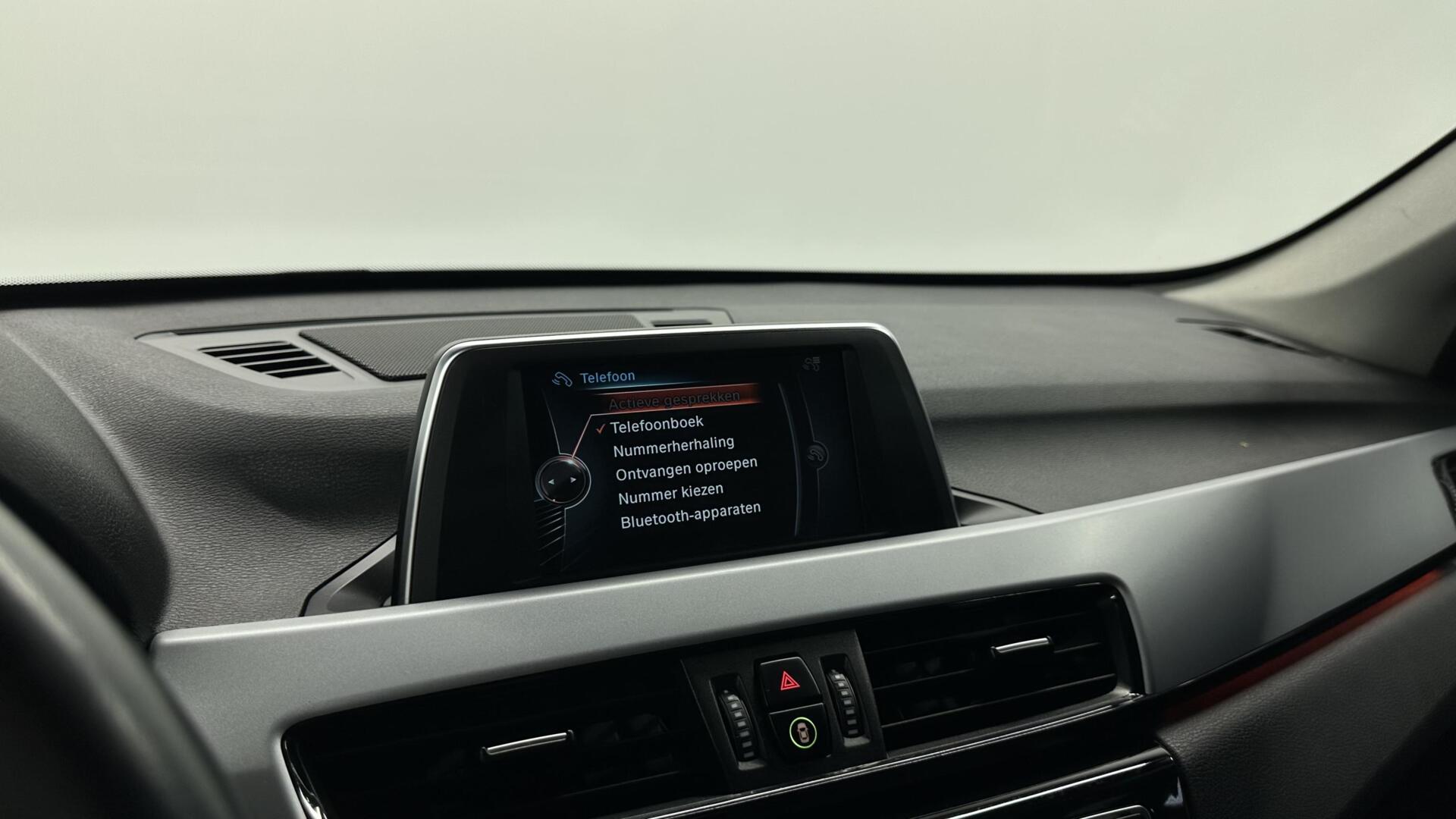 Foto van BMW X1 Sdrive18i
