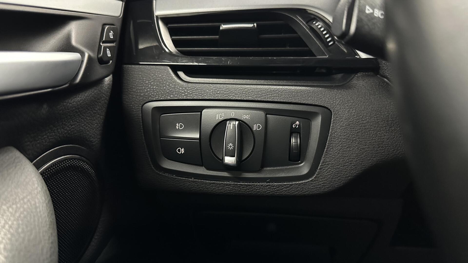 Foto van BMW X1 Sdrive18i