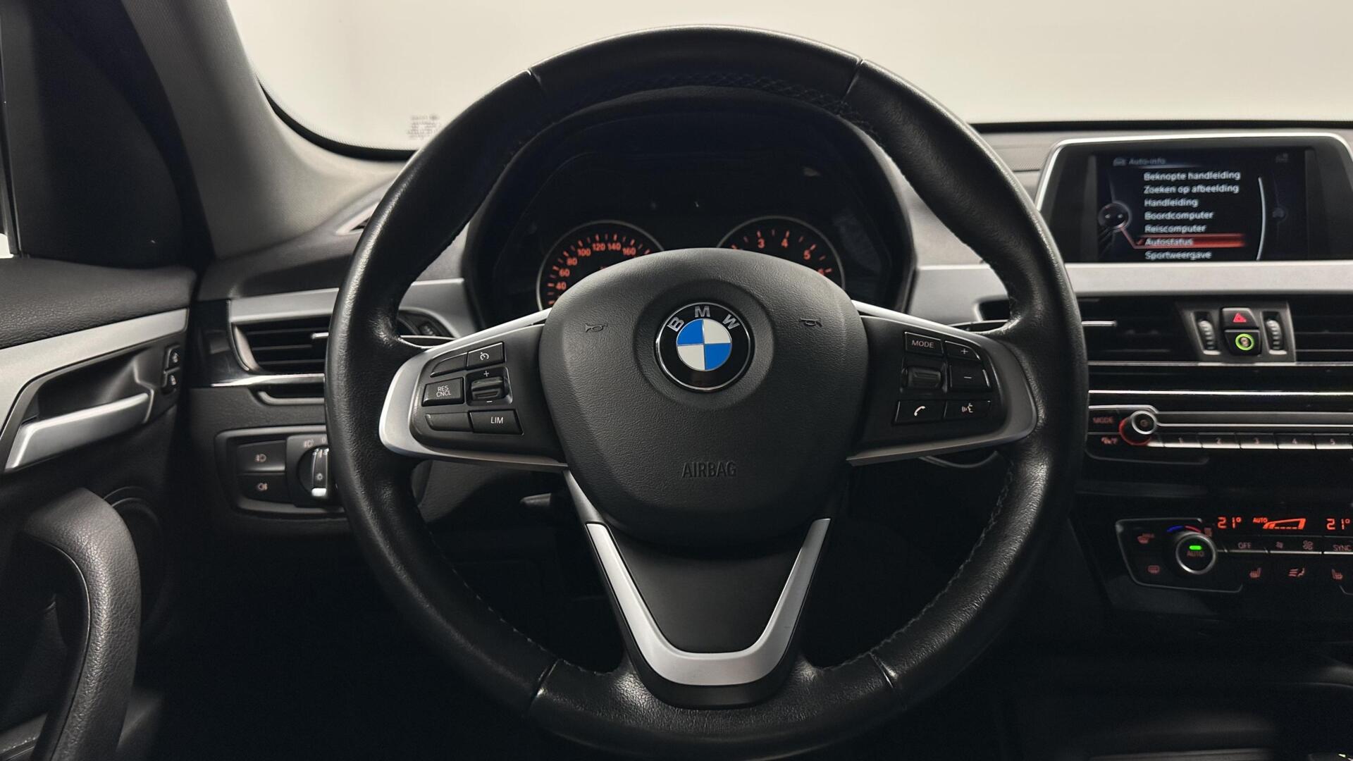 Foto van BMW X1 Sdrive18i