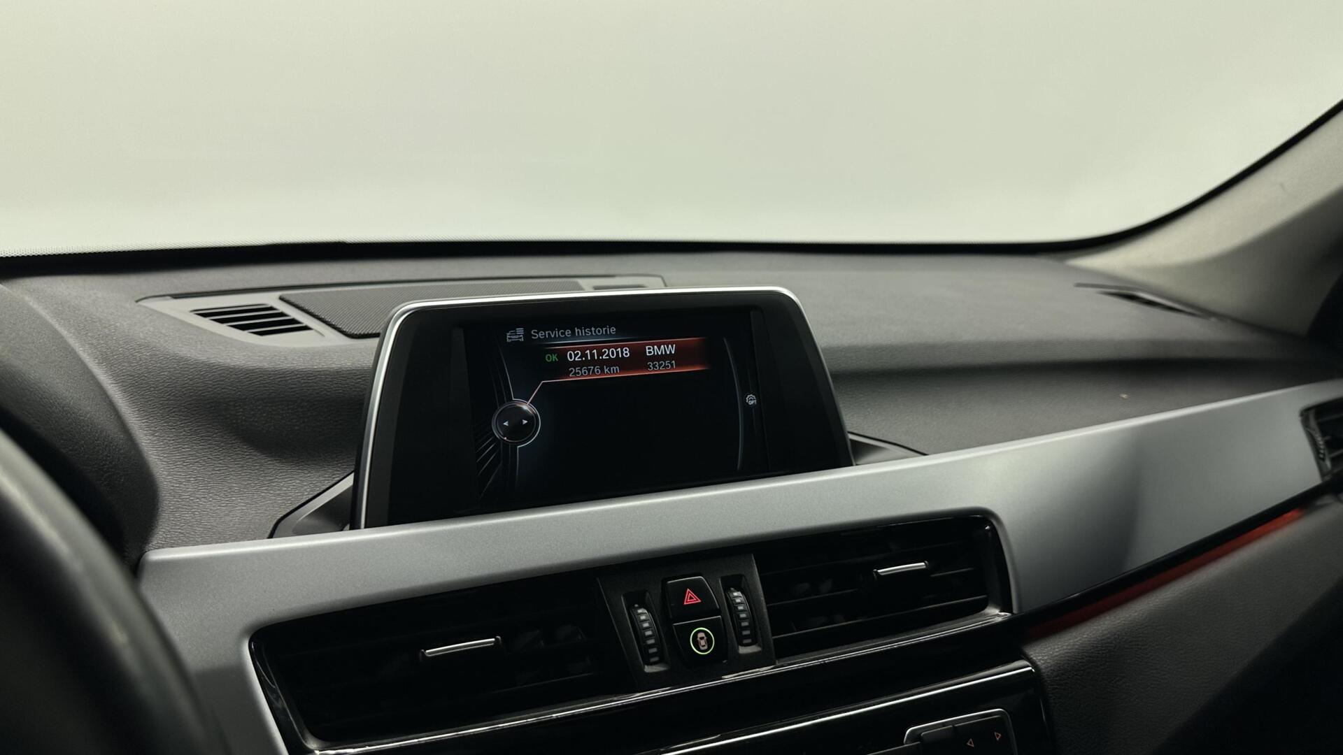 Foto van BMW X1 Sdrive18i