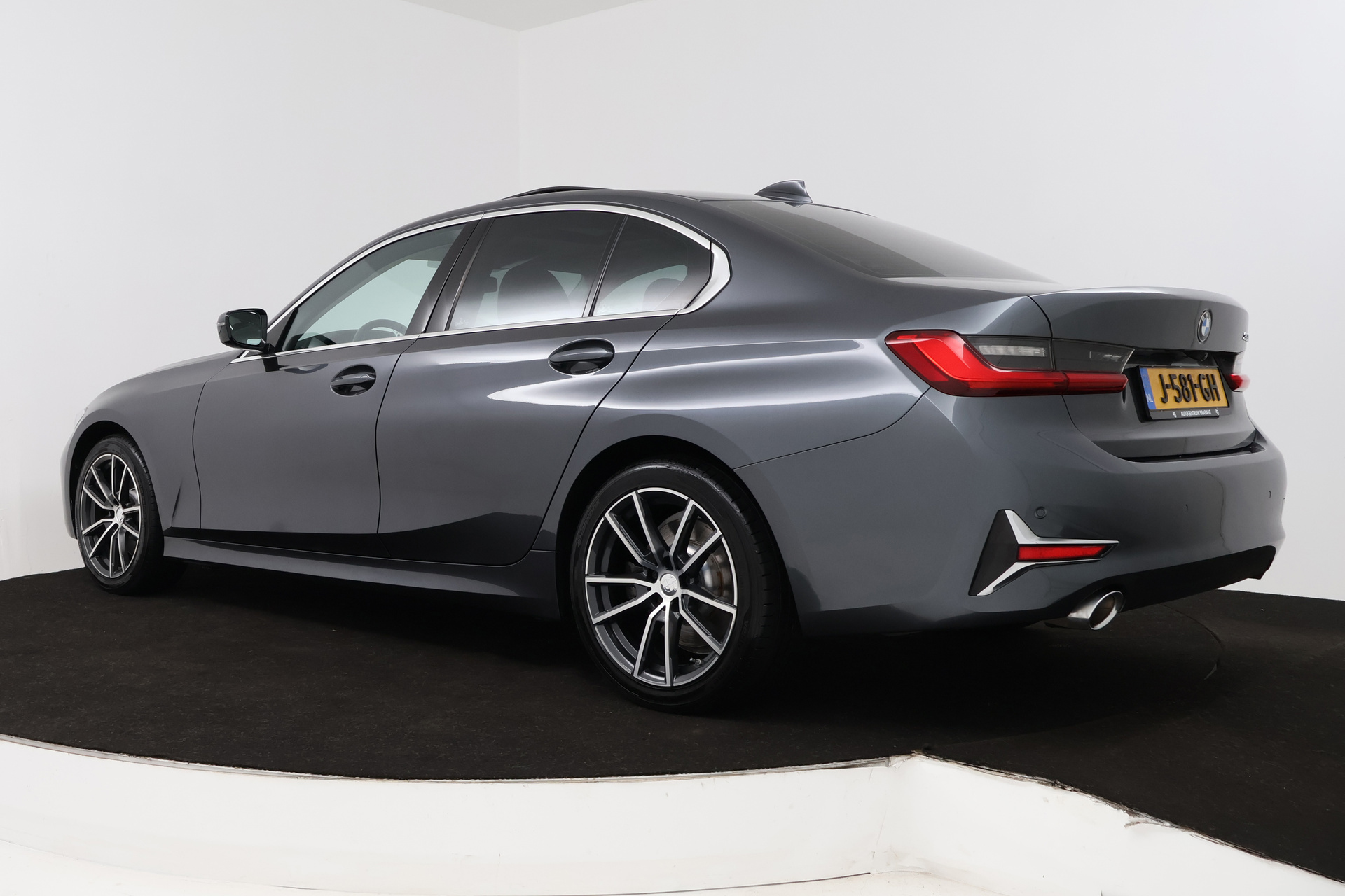 Foto van BMW 330i