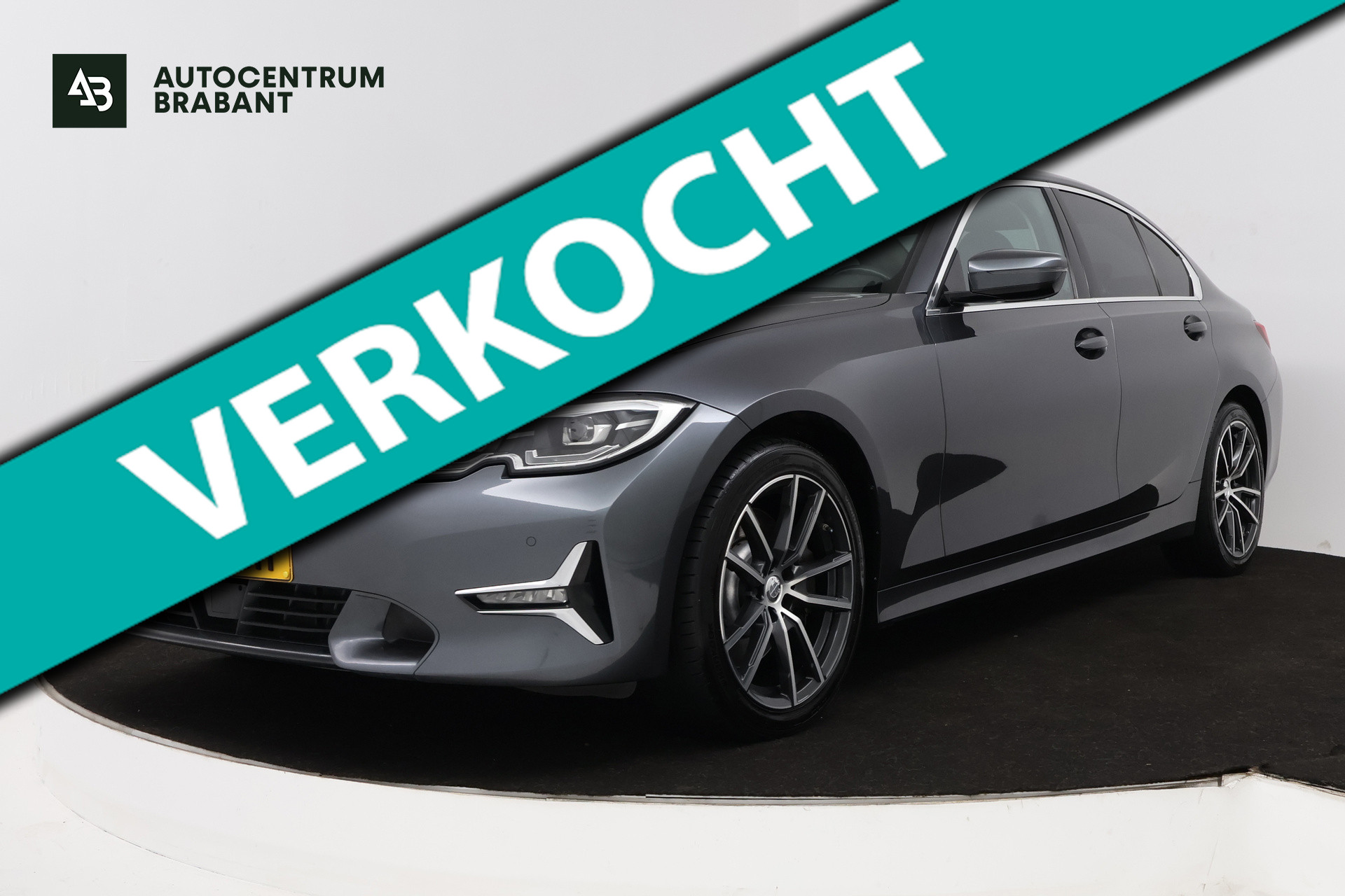 BMW 330i 330i High Executive (PANORAMADAK, STOELVERWARMING, CAMERA, COMFORTZETELS, DEALER ONDERHOUDEN) 2019 - voorkant