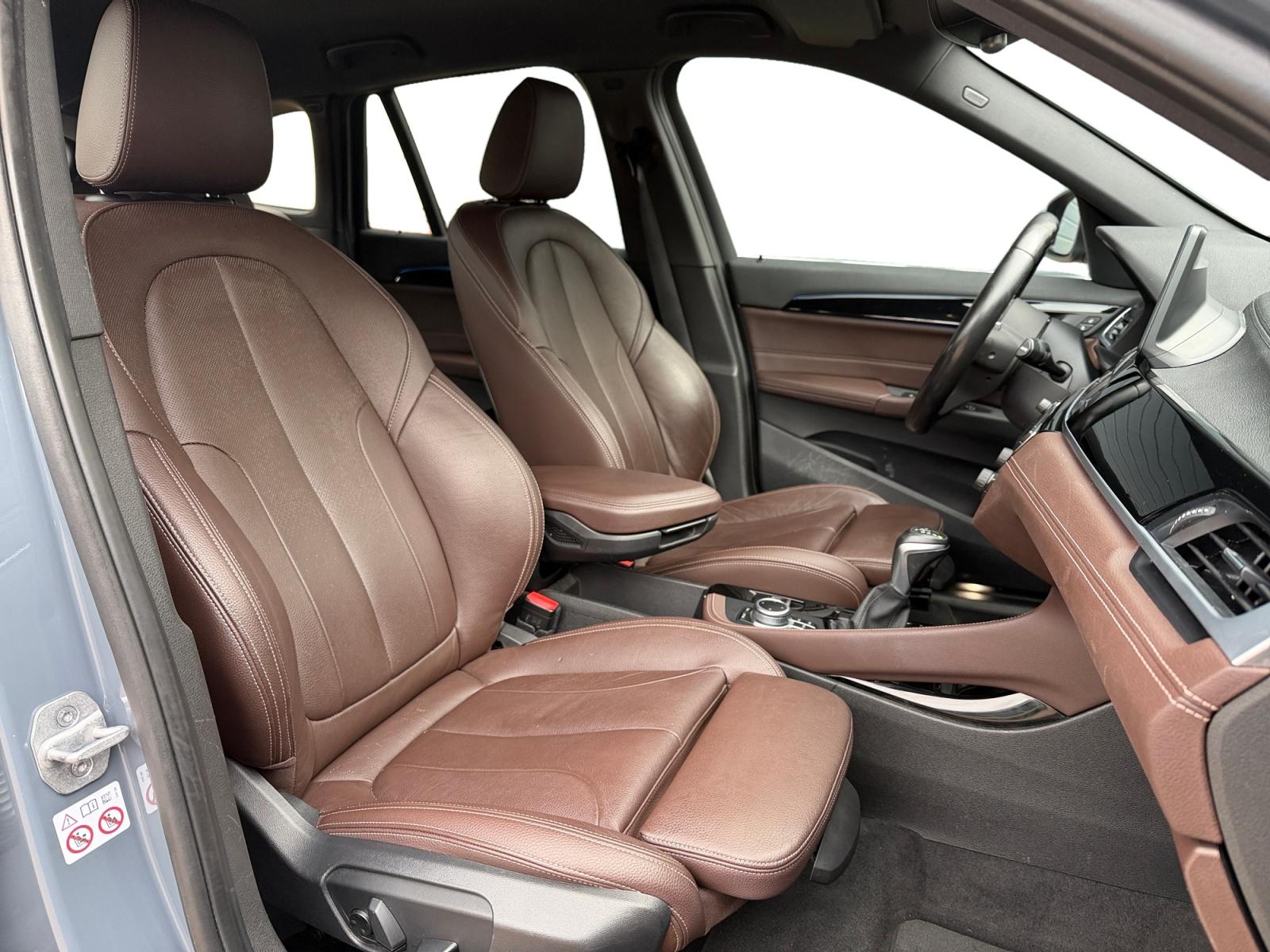 Foto van BMW X1 Xdrive25e