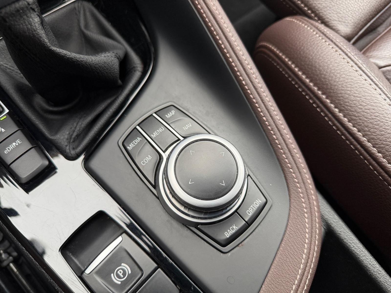 Foto van BMW X1 Xdrive25e