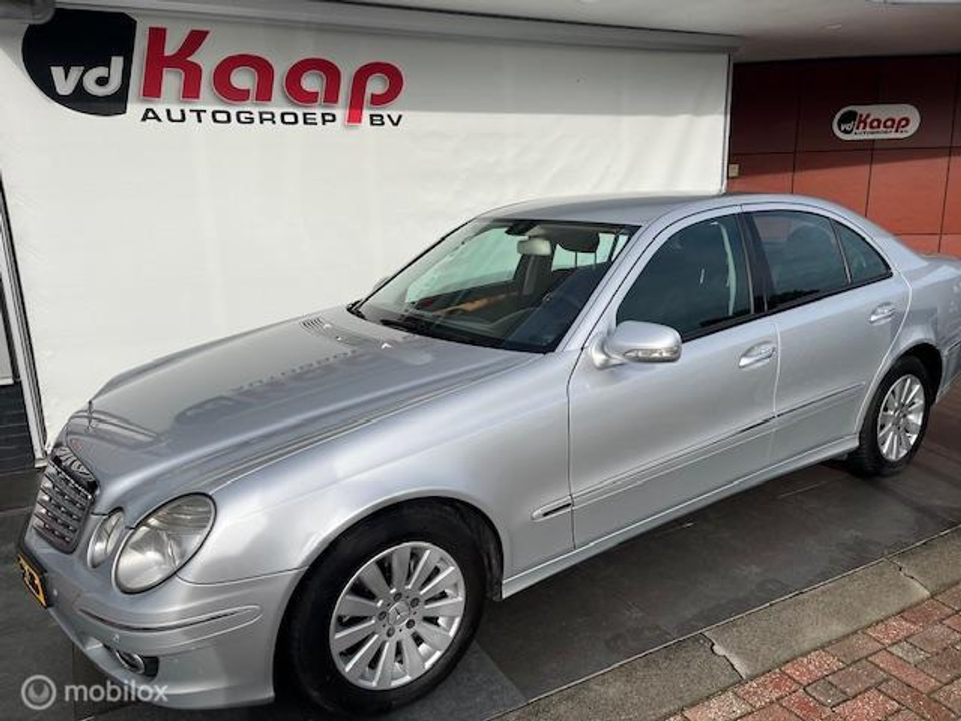Mercedes-Benz E 220 CDI 220 CDI Elegance 2006 - voorkant