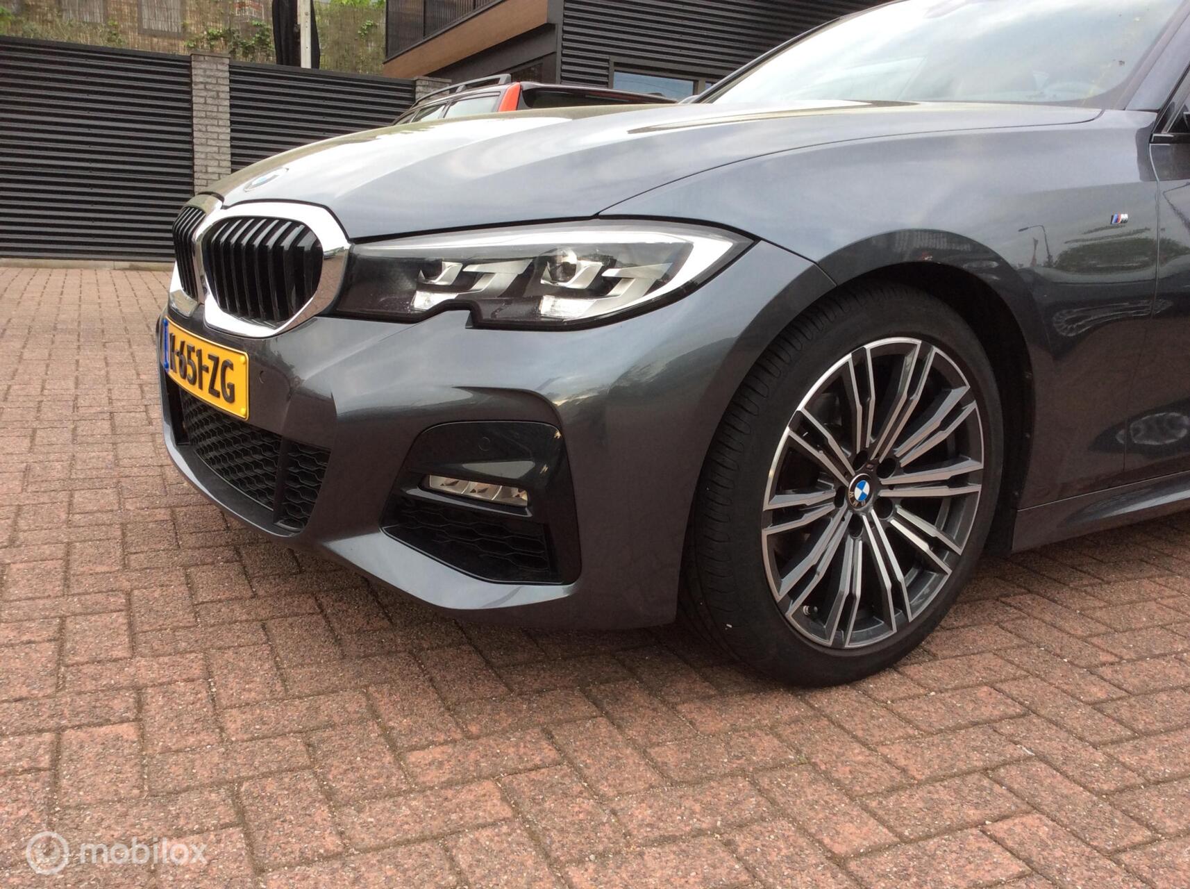 Foto van BMW 318i