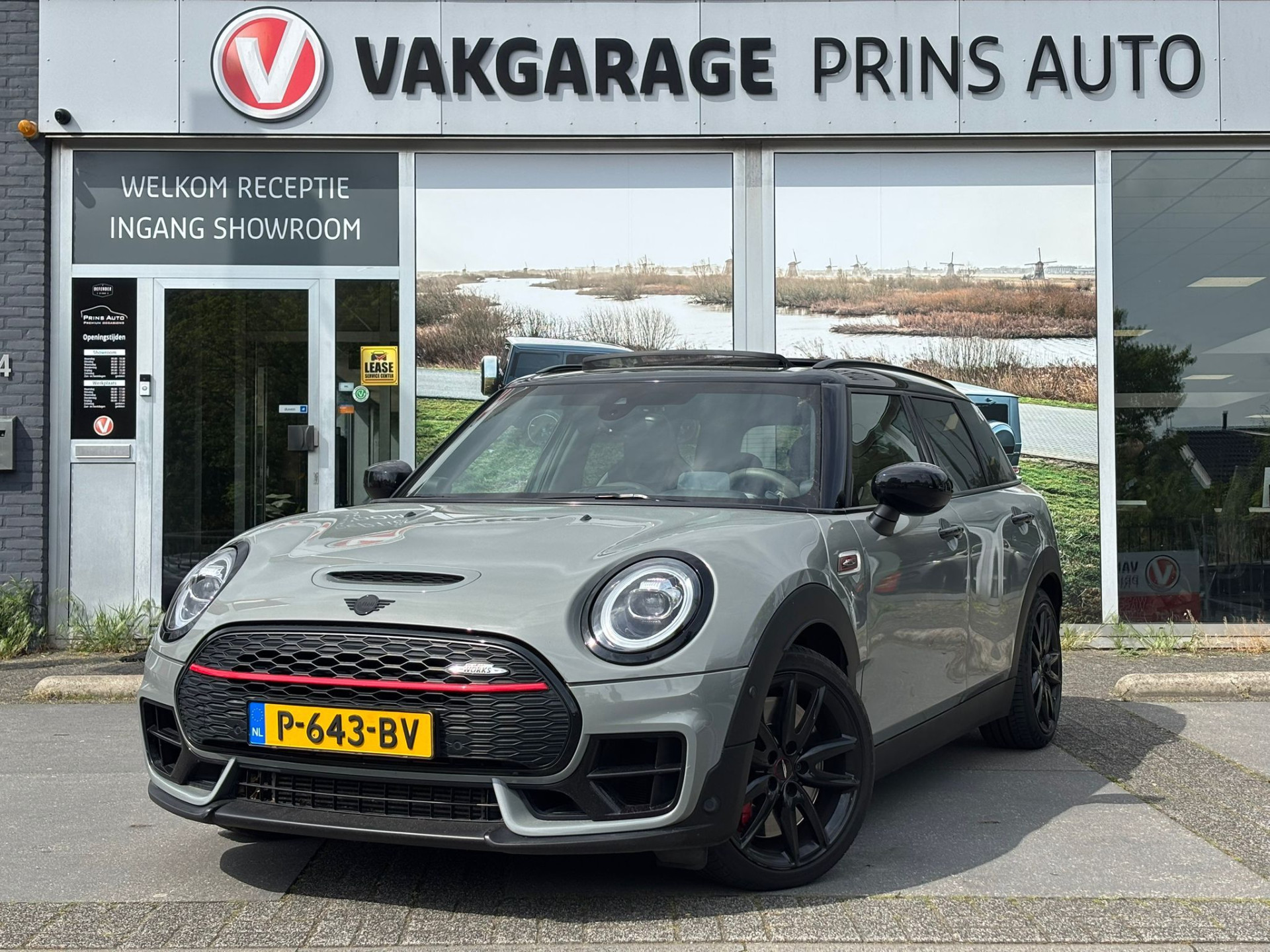 Foto van MINI CLUBMAN JCW ALL4
