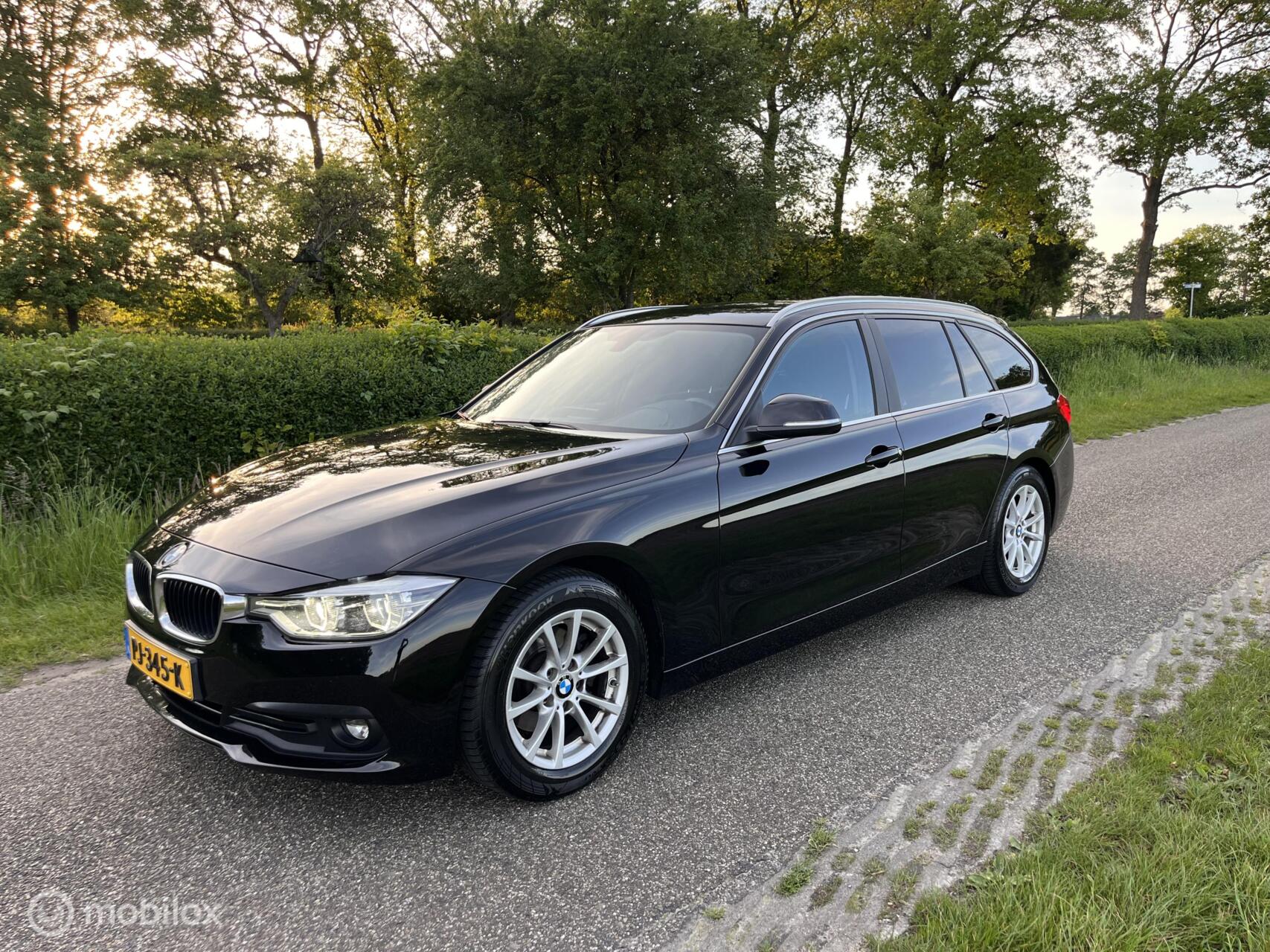 BMW 320d Efficient Dynamics 320d EDE 2017 Facelift Automaat Trekhaak 2017 - voorkant