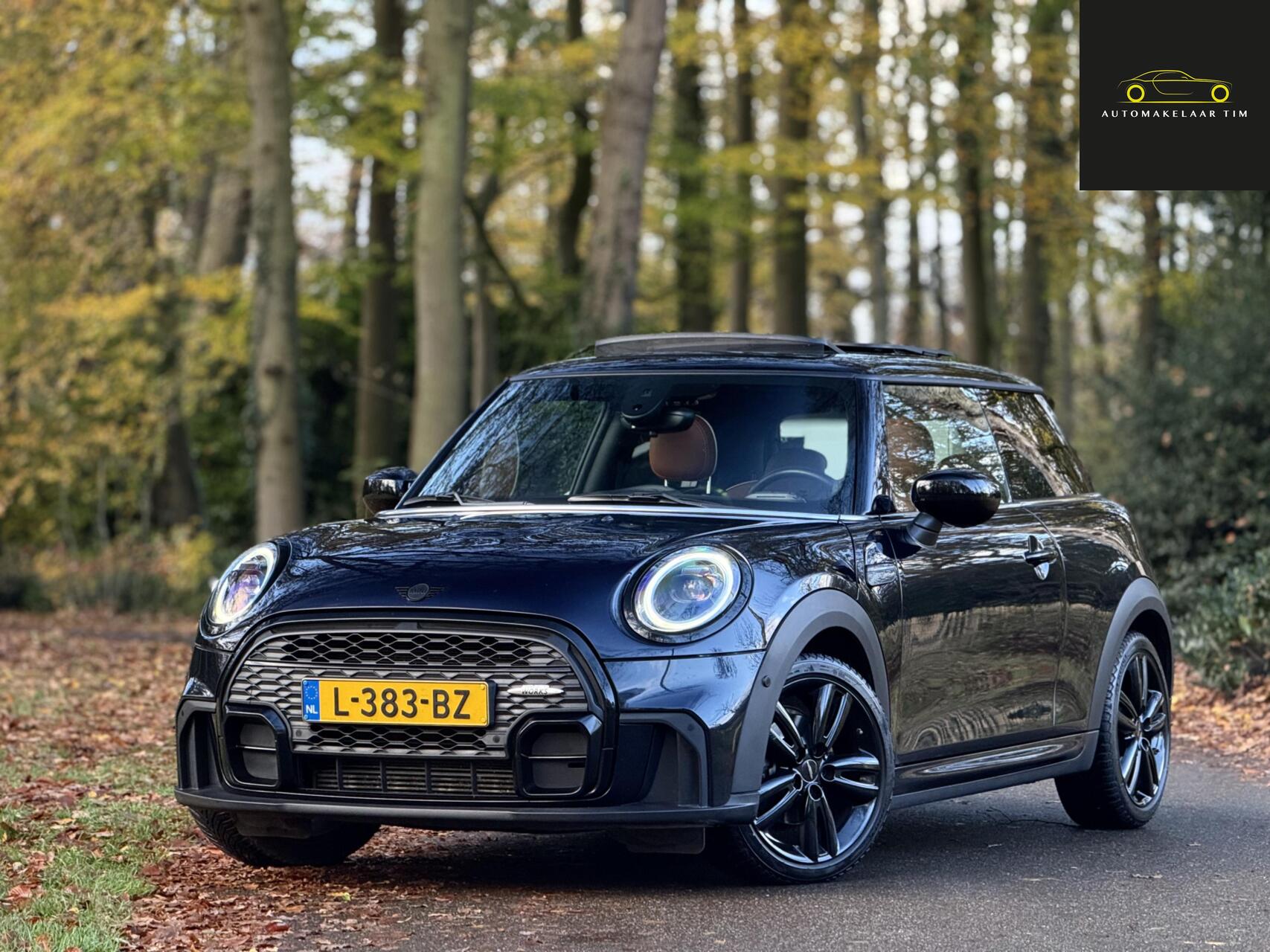 Mini Cooper 1.5 Cooper John Cooper Works / New Model / Pano 2021 - voorkant