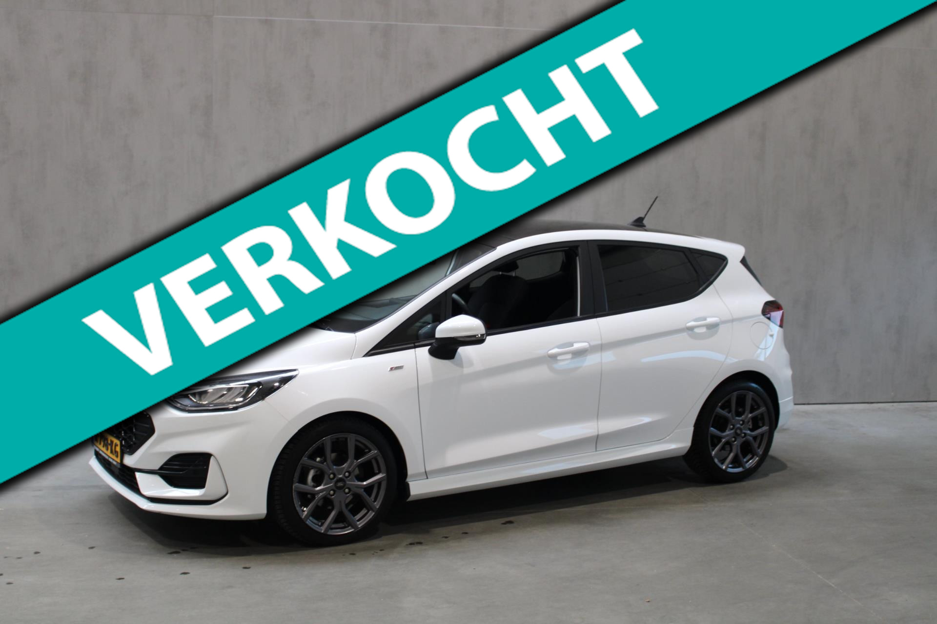 Ford Fiesta 1.0 EcoBoost Hybrid ST-Line X Camera/Pano/Carplay prijs is rijlaar incl 12 maanden bovag 2022 - voorkant
