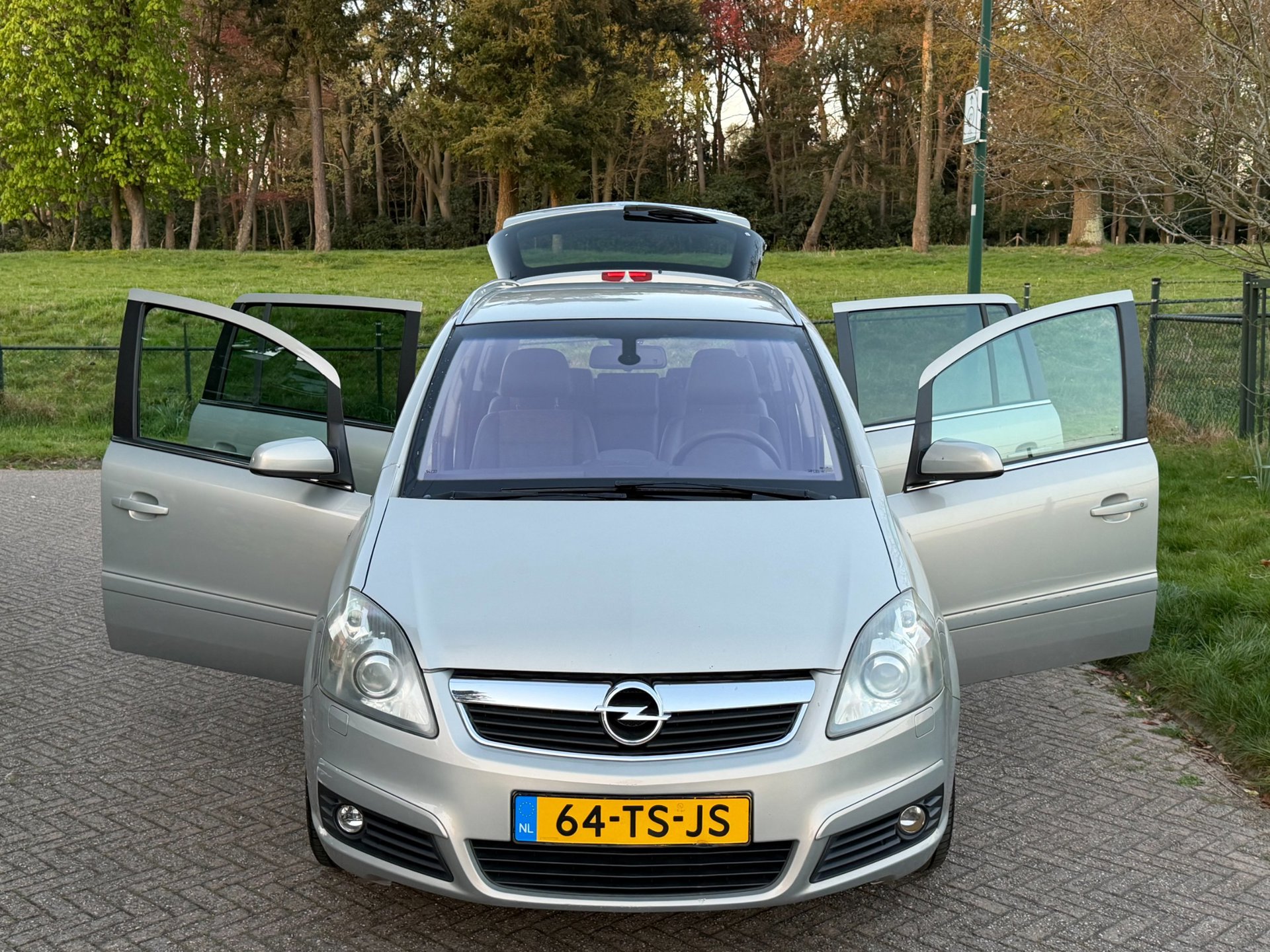 Foto van Opel Zafira