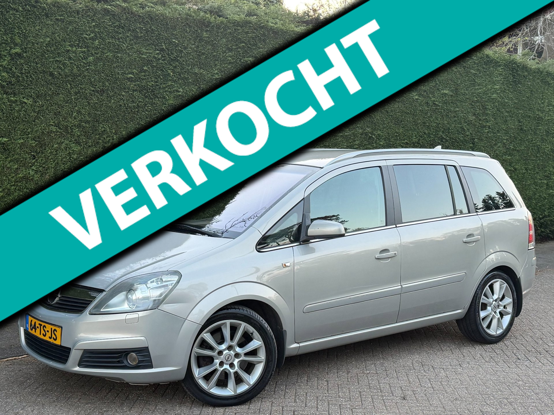 Opel Zafira 2.2 Executive RIJDGOED/XENON/7PERSOONS/APK 11-26 2007 - voorkant