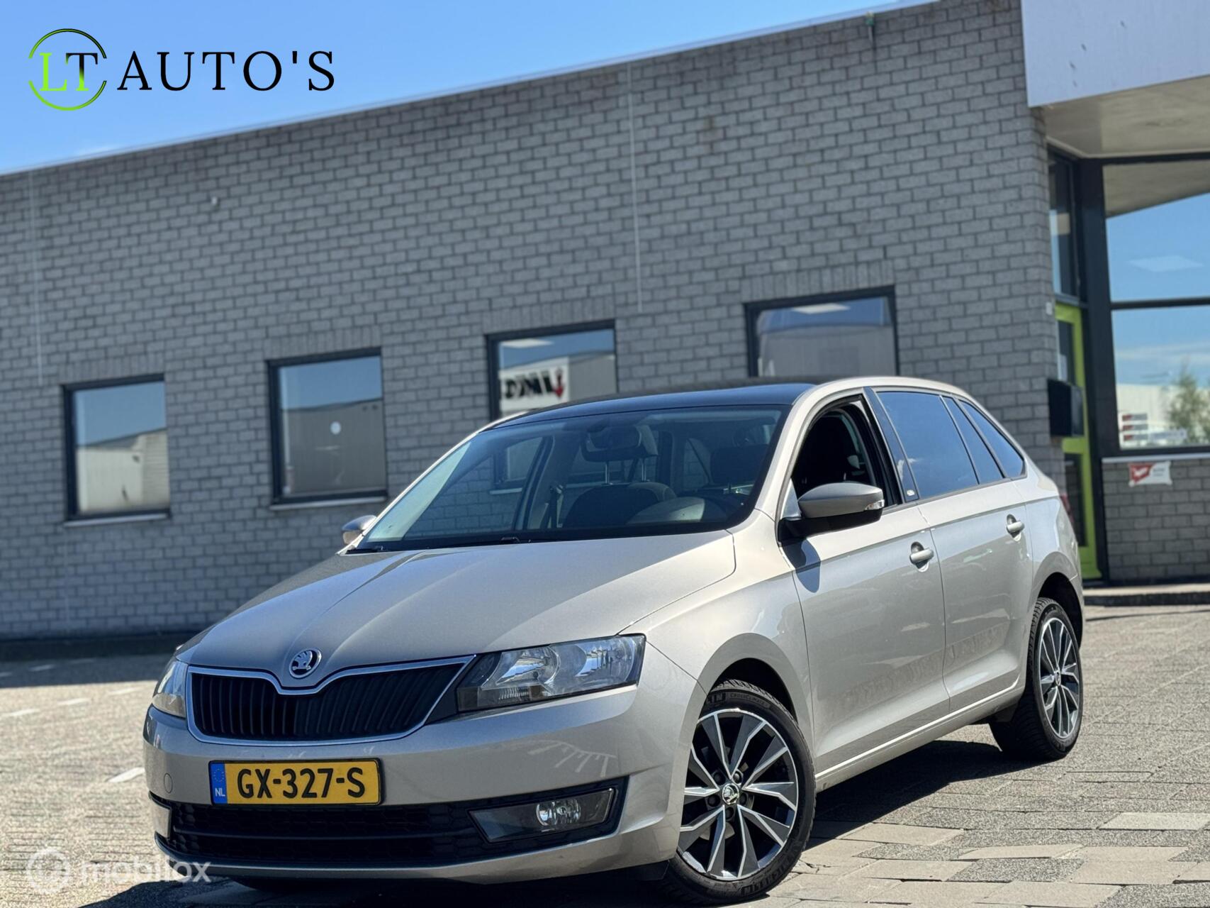 Foto van SKODA RAPID