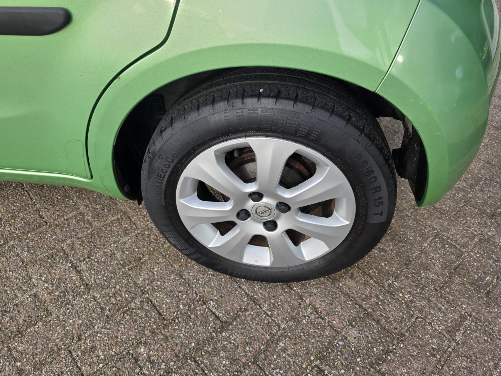 Foto van Opel Agila