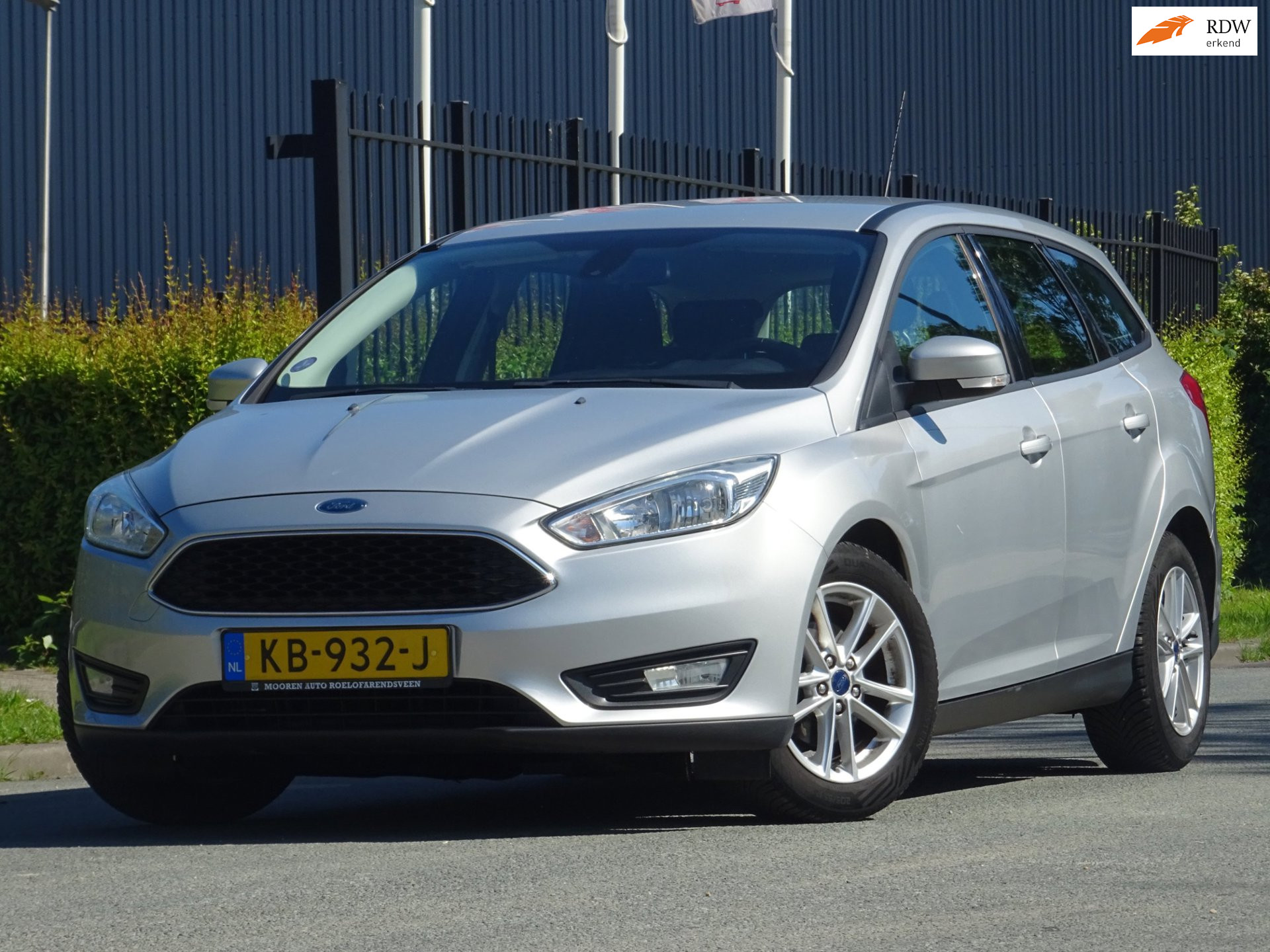 Ford Focus 1.0 Titanium Edition CLIMA/CRUISE/NW APK 2015 - voorkant