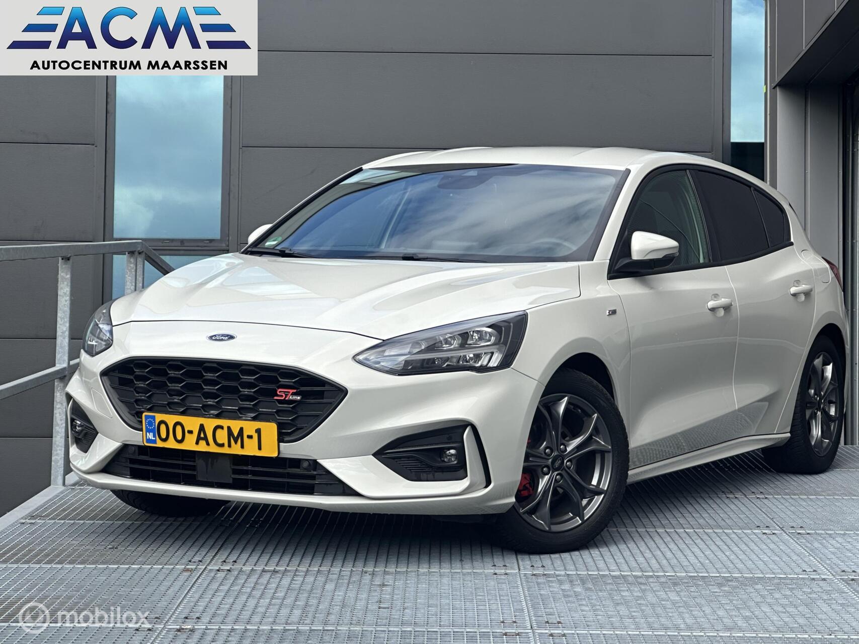 Ford Focus 1.5 EcoBoost ST LINE 2021 - voorkant
