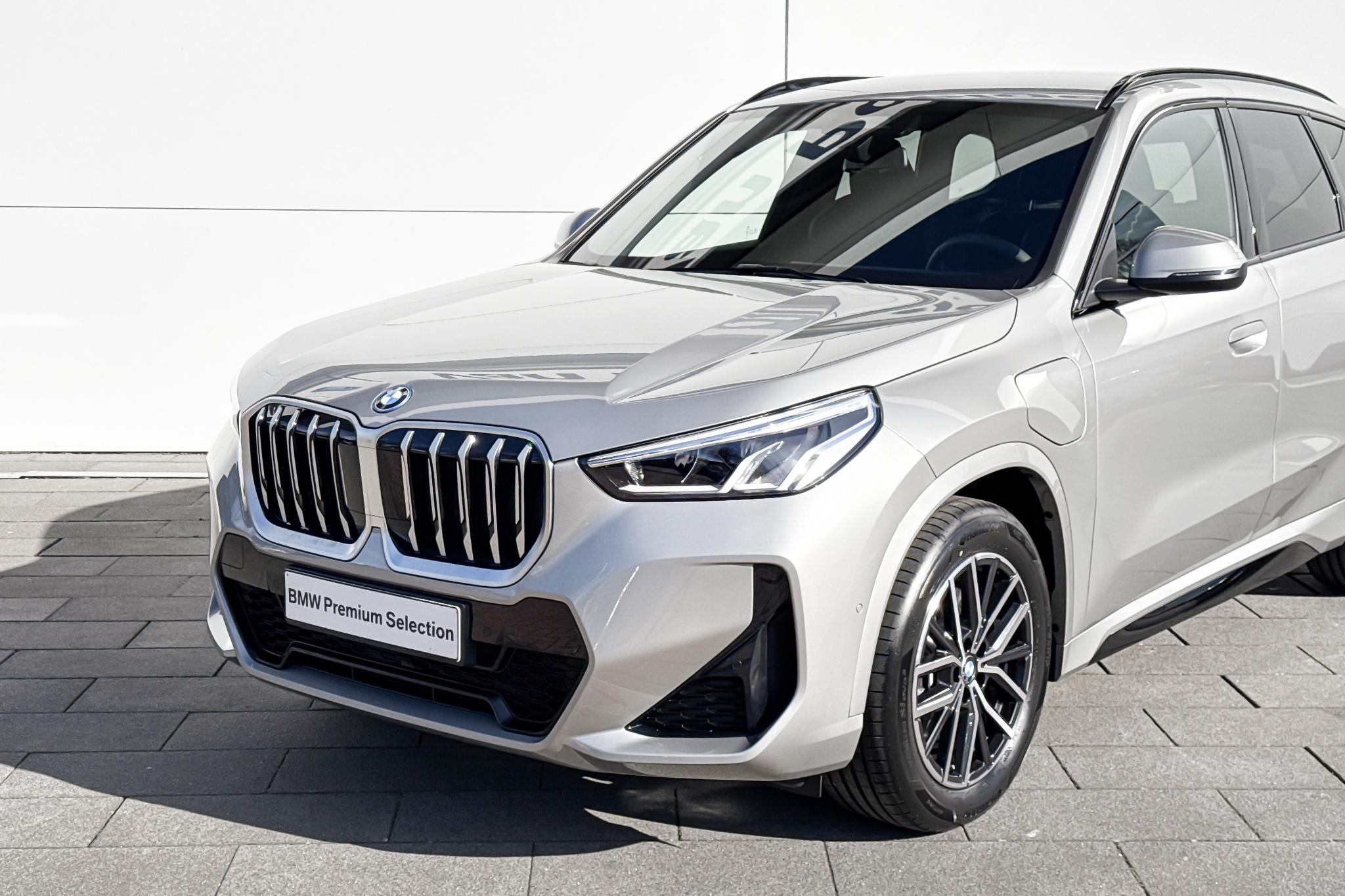 Foto van BMW X1 Xdrive25e