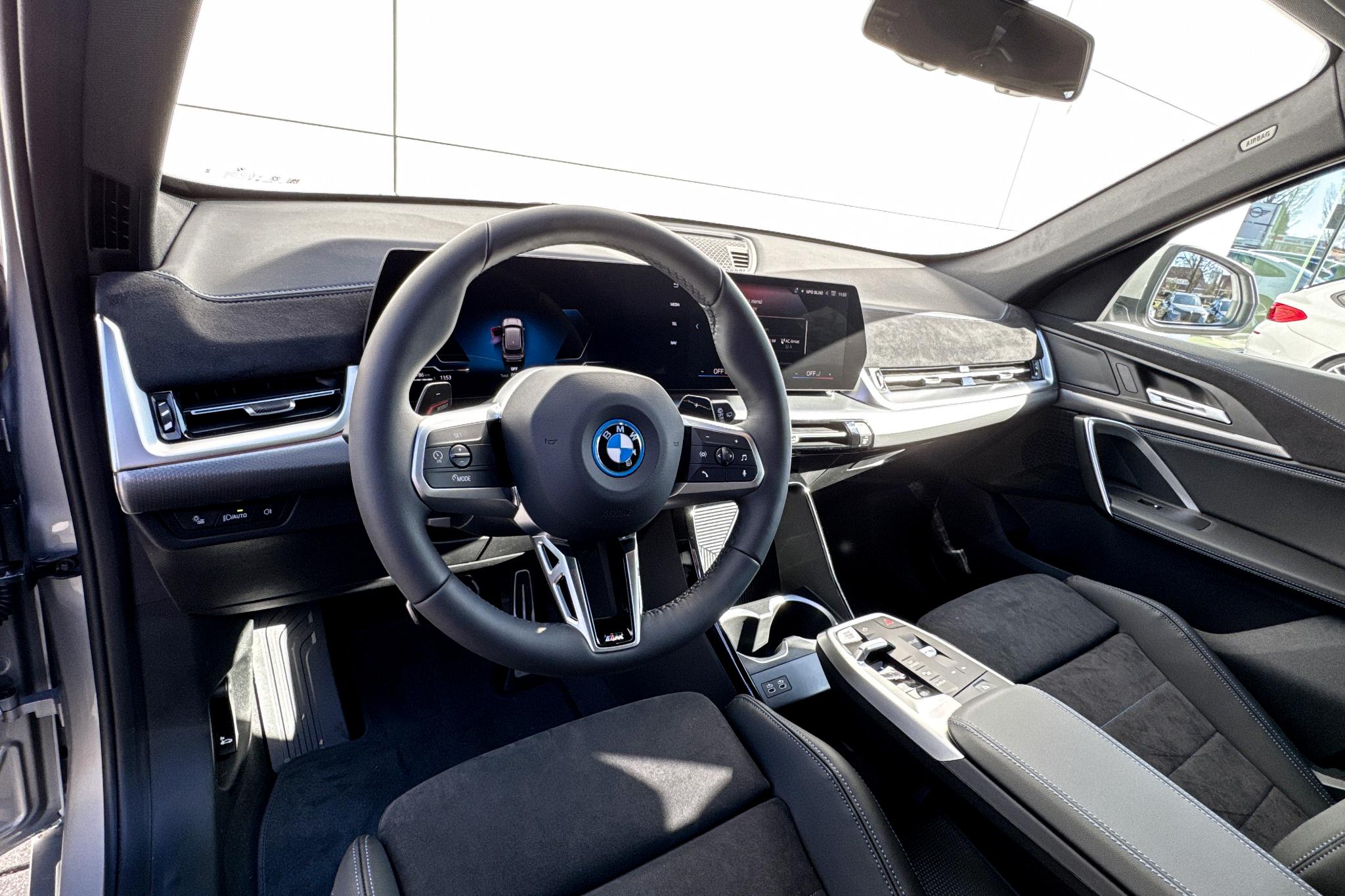 Foto van BMW X1 Xdrive25e