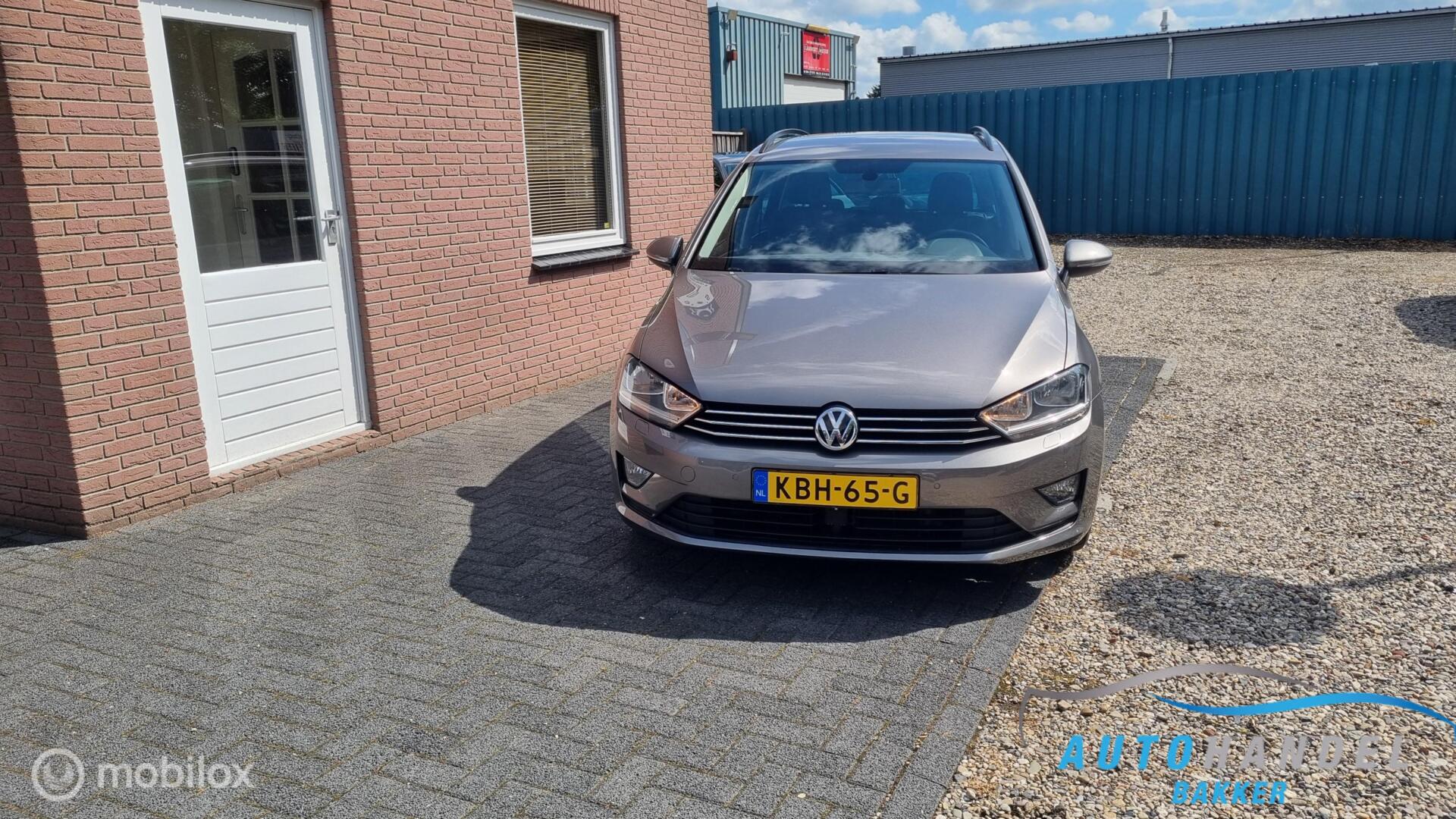 Foto van VOLKSWAGEN GOLF SPORTSVAN