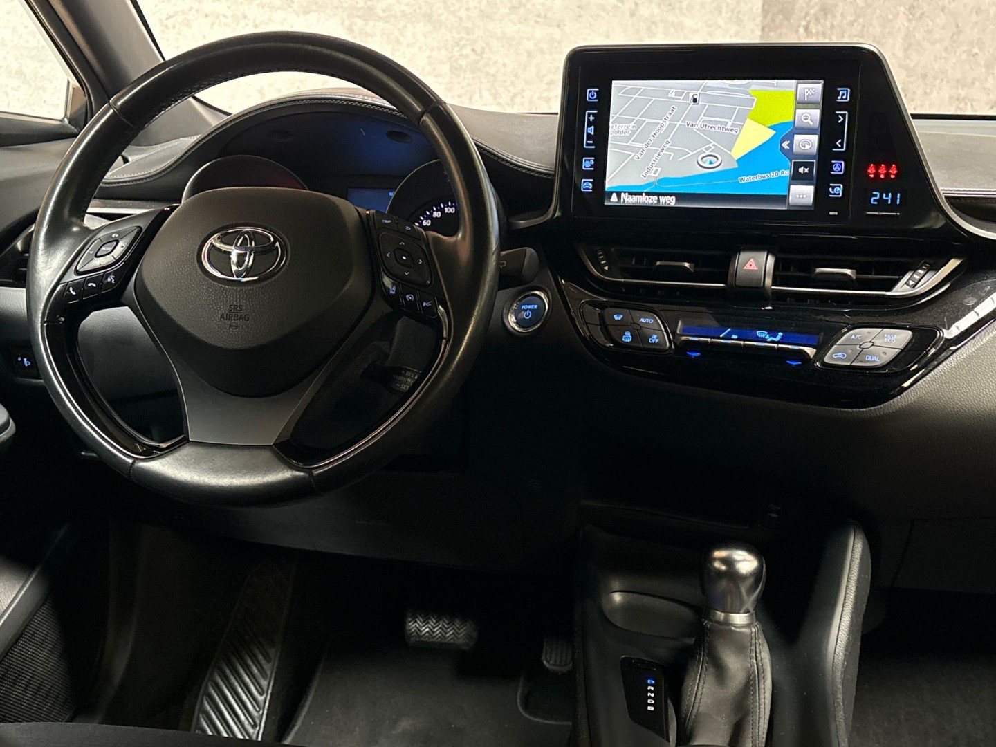 Foto van Toyota Toyota C-hr