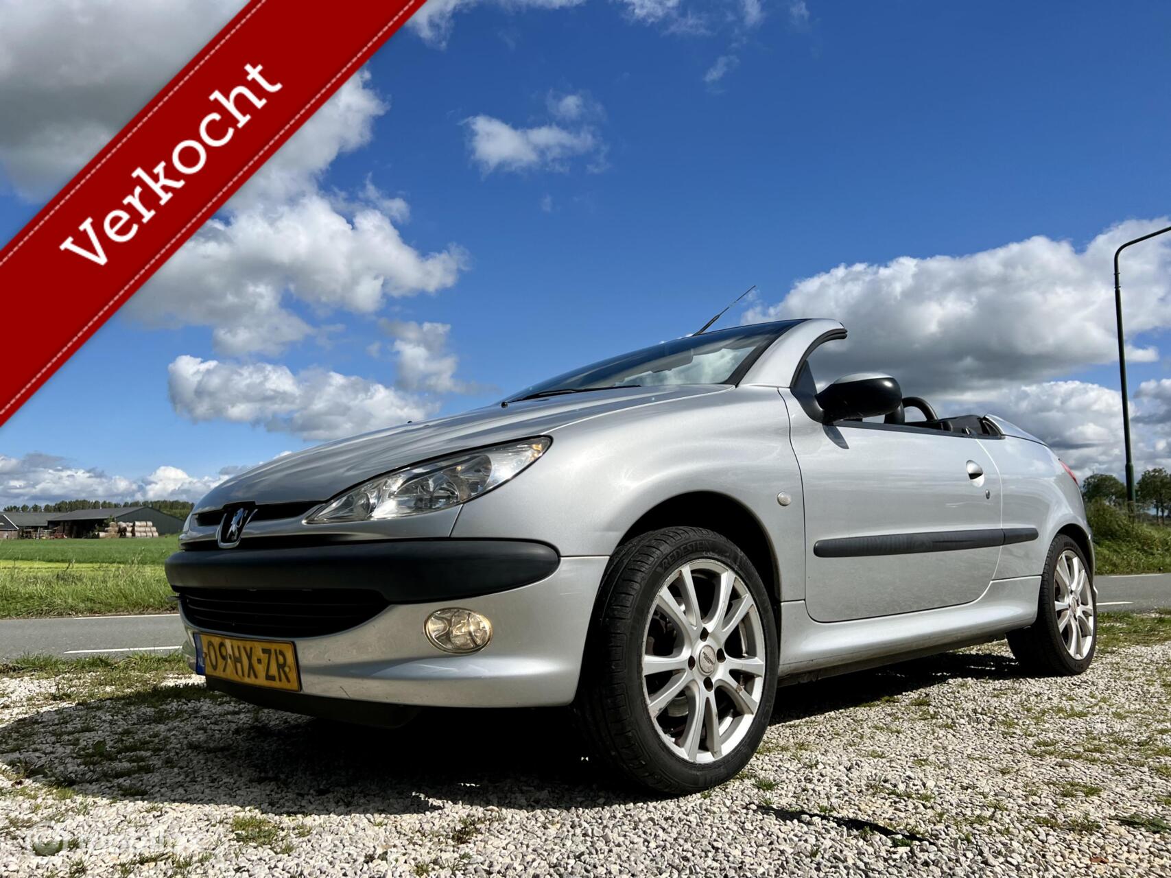 Peugeot 206 CC 1.6-16V XS, BJ 2002, Leer, APK April 2027 2002 - voorkant