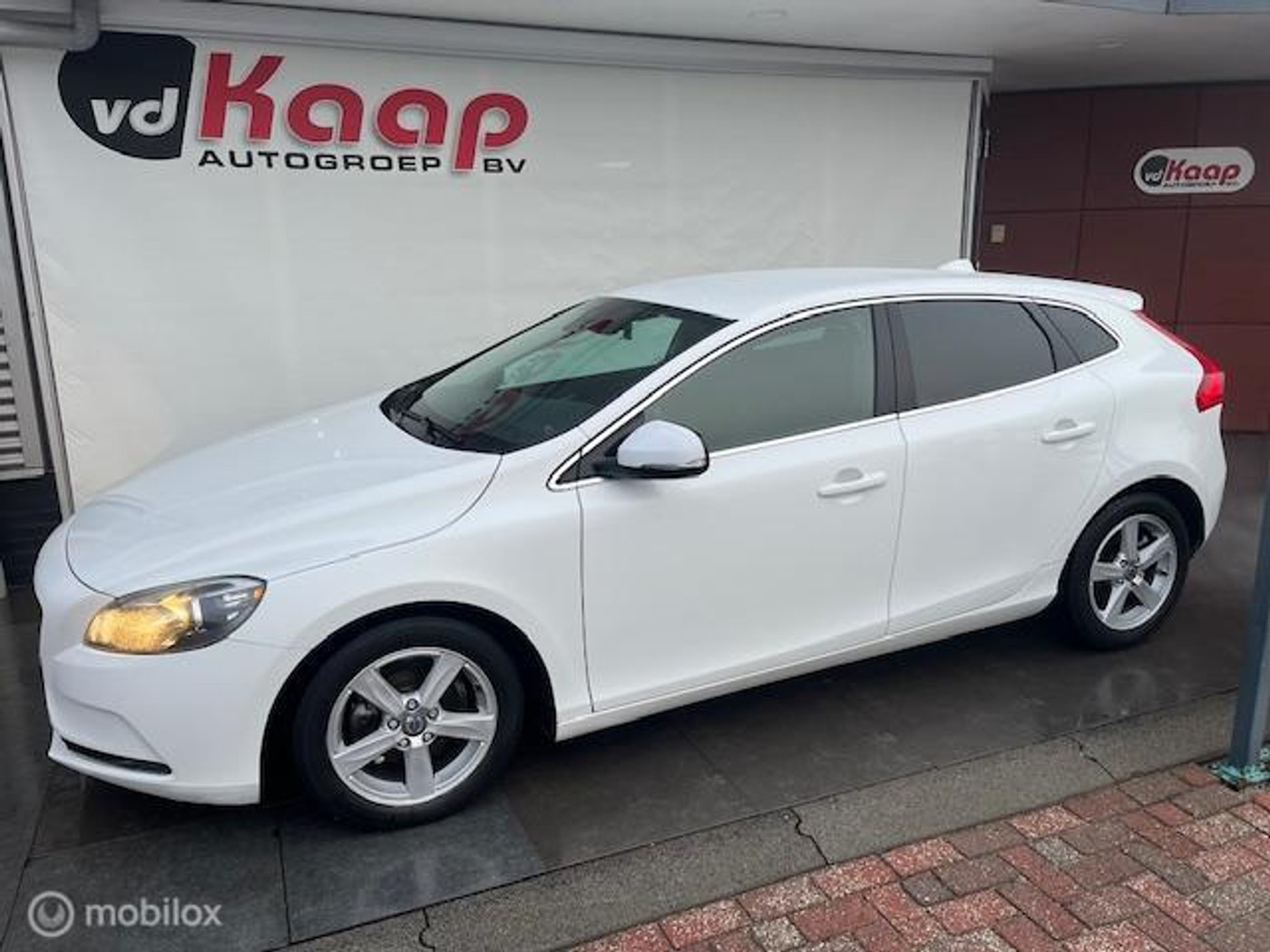 Foto van VOLVO V40