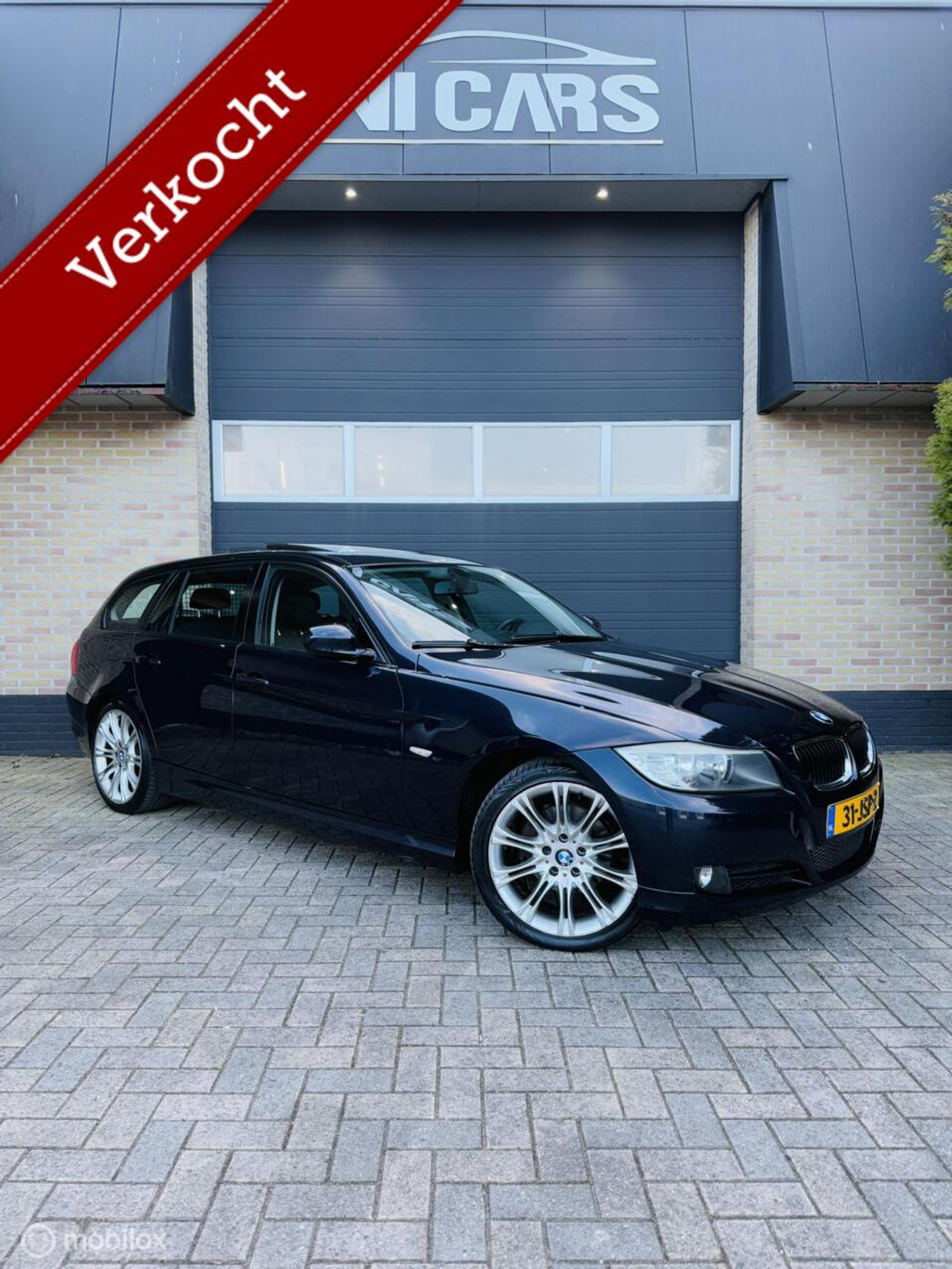 BMW 3er Reihe 318i High Executive||Auto|Pano|Navi|LM18 2009 - voorkant
