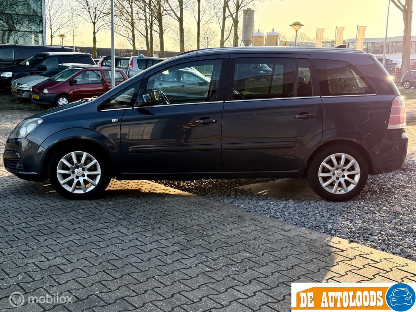Foto van Opel Zafira
