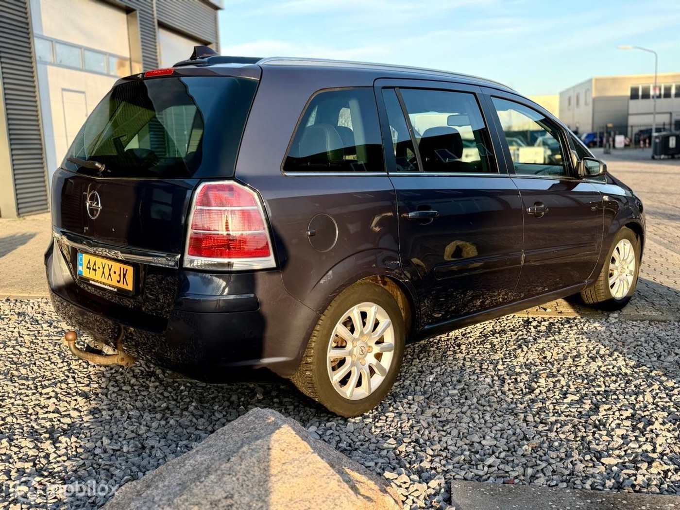 Foto van Opel Zafira