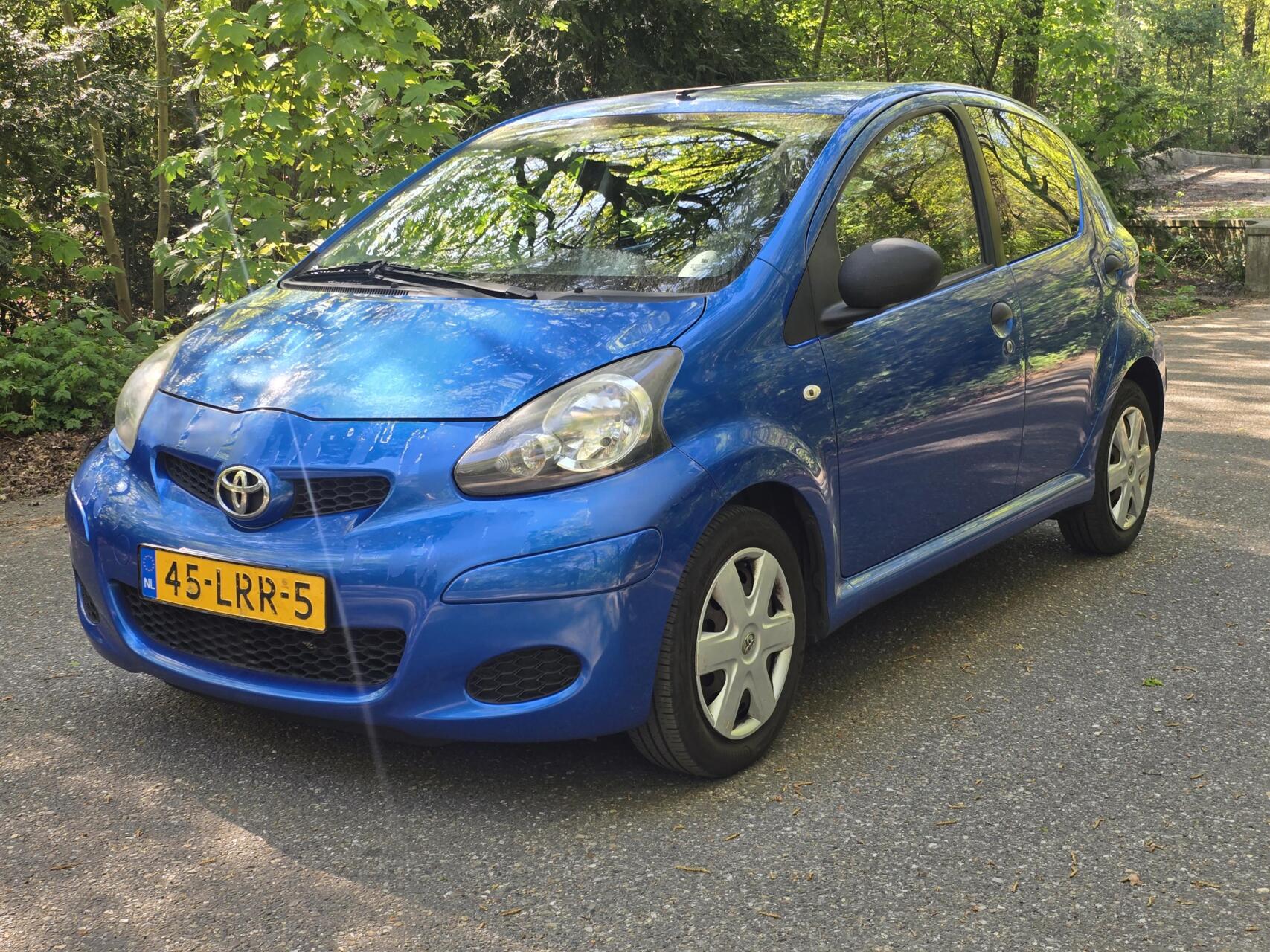 Toyota Toyota Aygo 1.0-12V Comfort | AIRCO | APK 28-04-27 2010 - voorkant