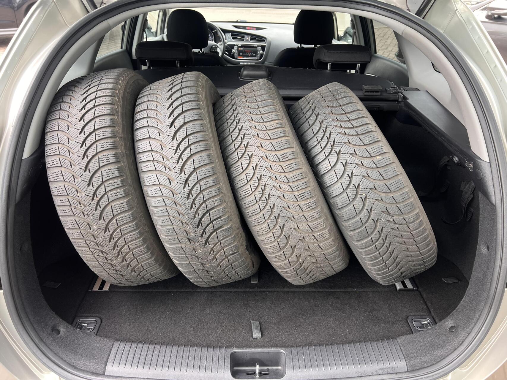 Foto van Kia Cee D