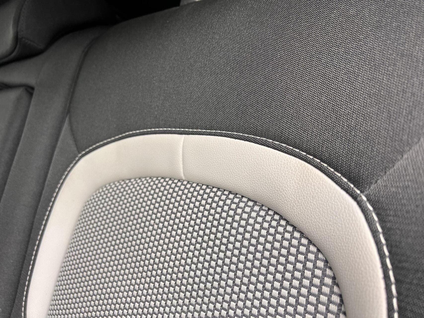 Foto van Kia Cee D