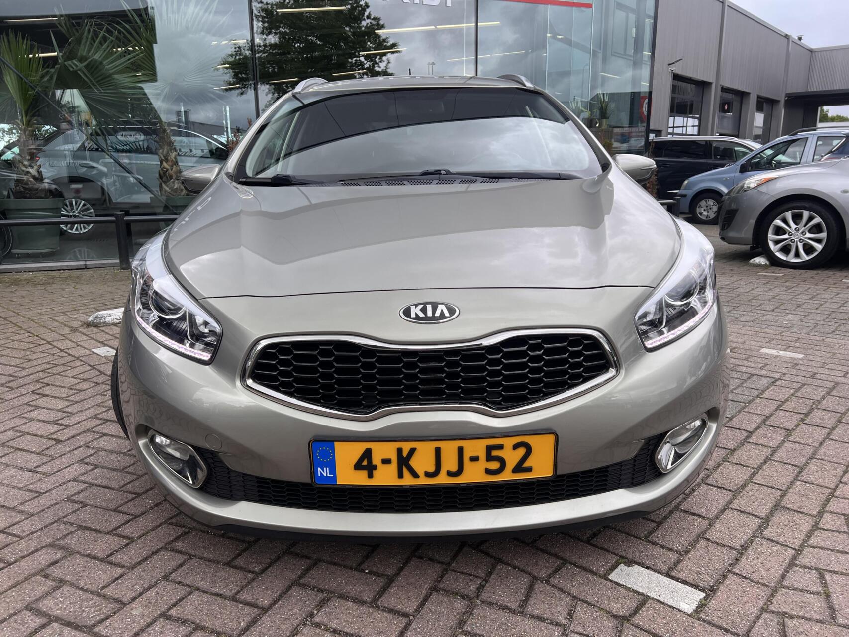 Foto van Kia Cee D