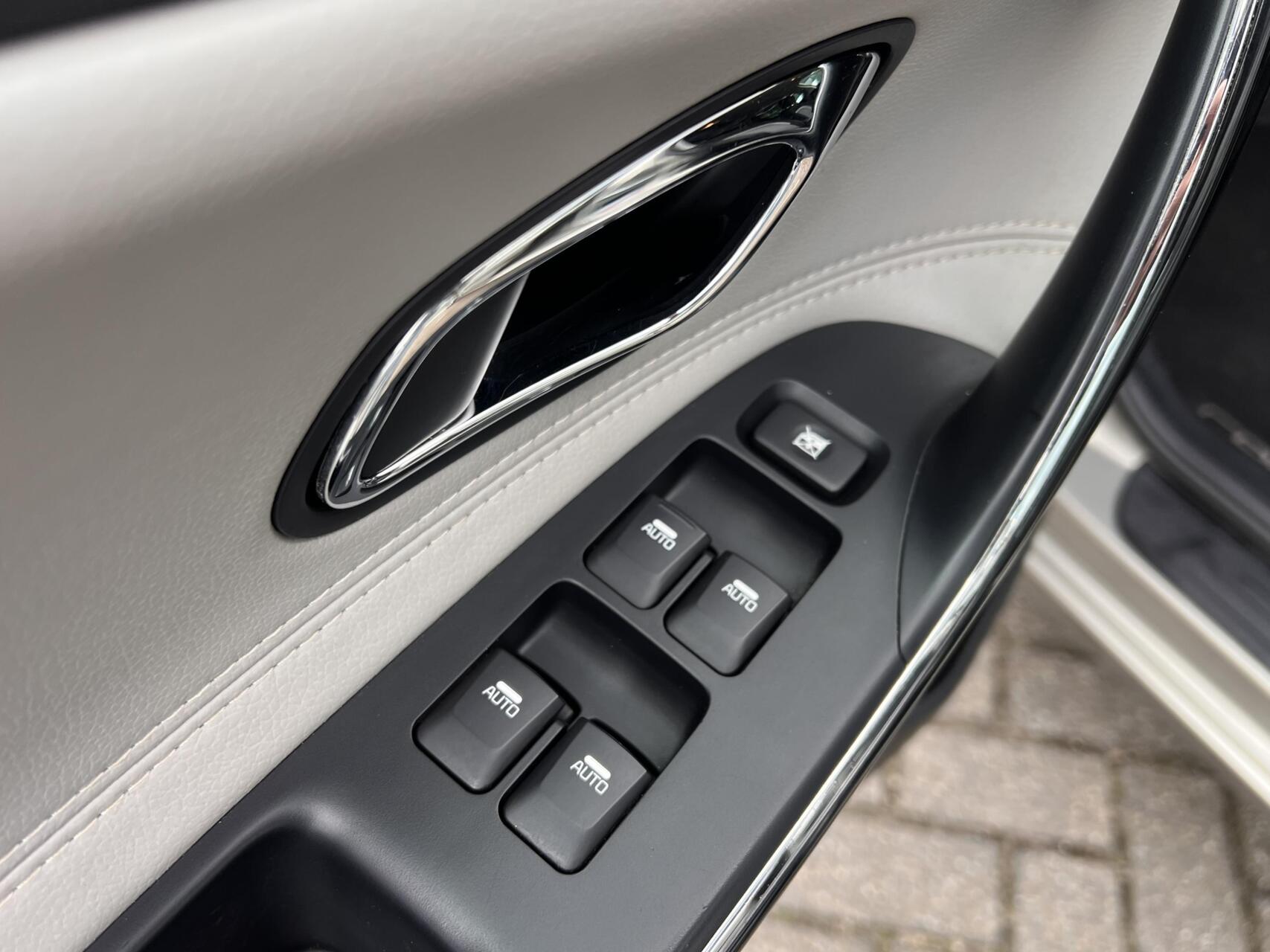 Foto van Kia Cee D