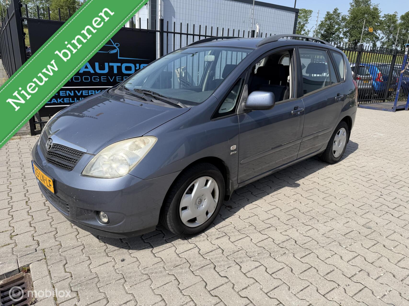 Foto van TOYOTA TOYOTA COROLLA VERSO
