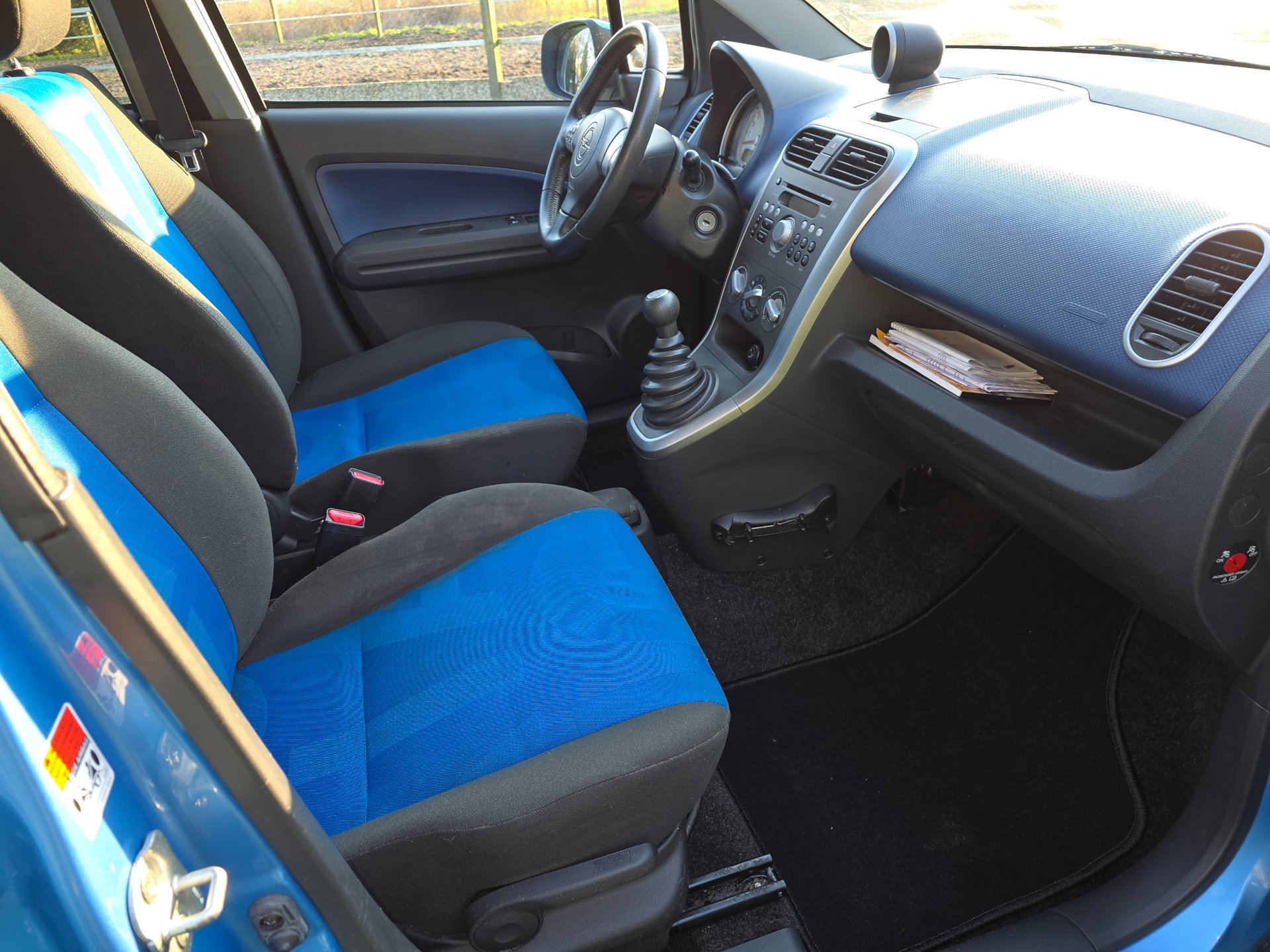 Foto van Opel Agila