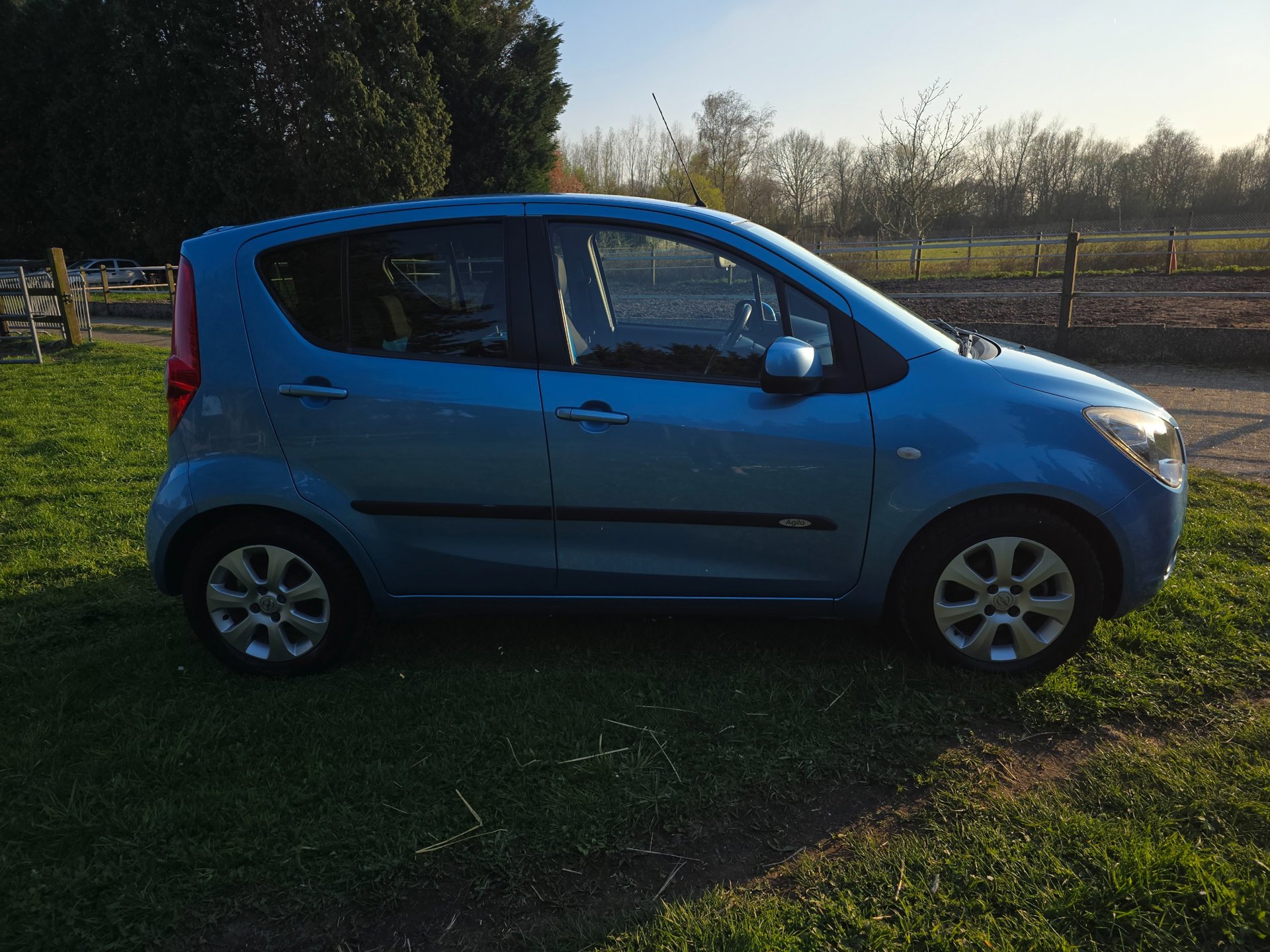 Foto van Opel Agila