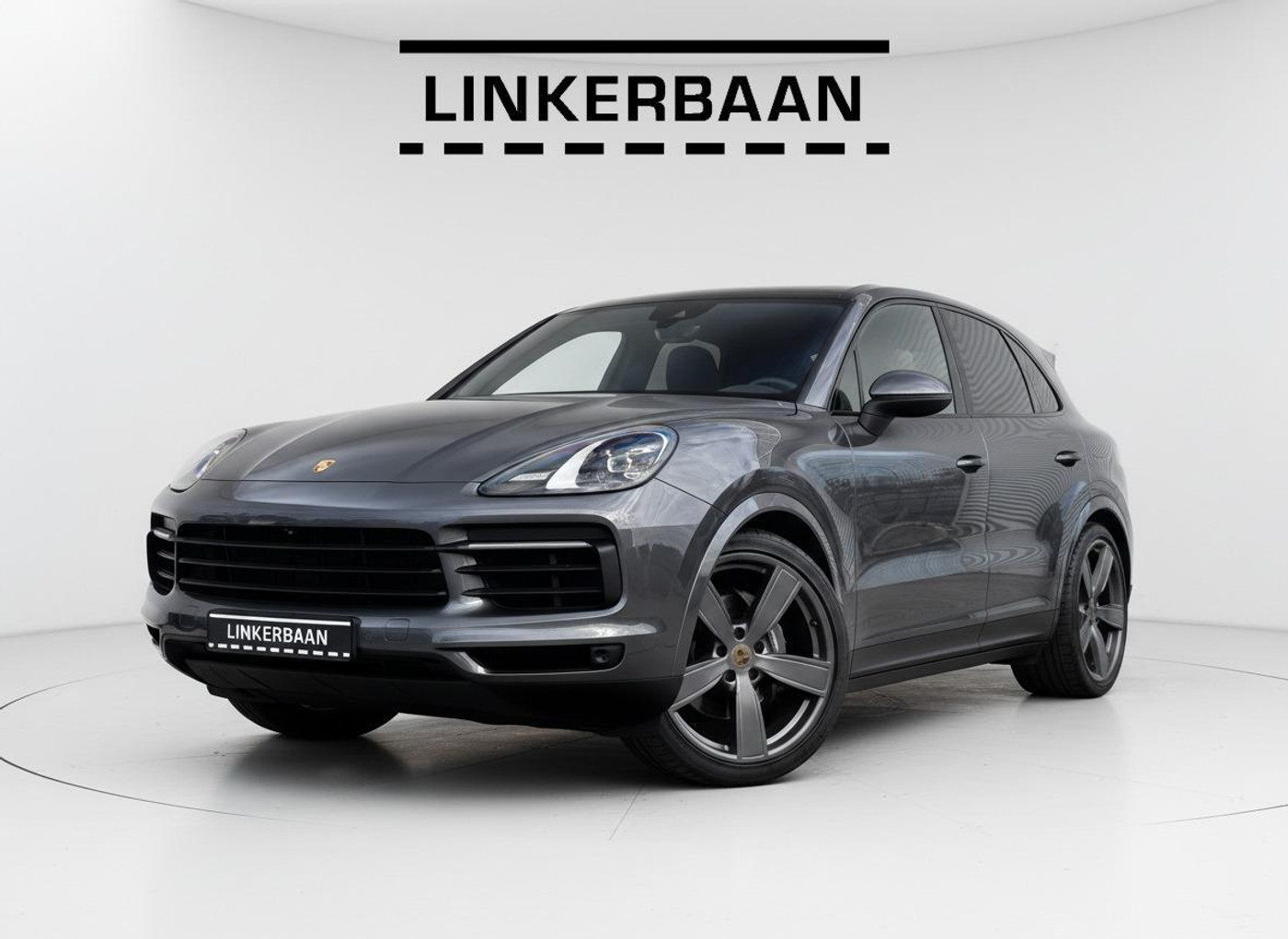 Foto van PORSCHE CAYENNE E-HYBRID