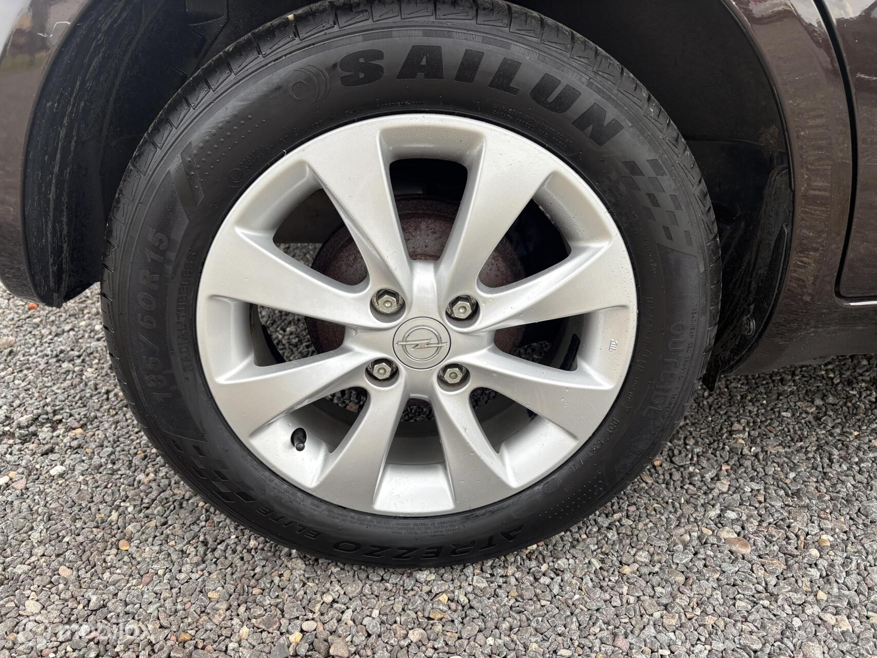 Foto van Opel Agila