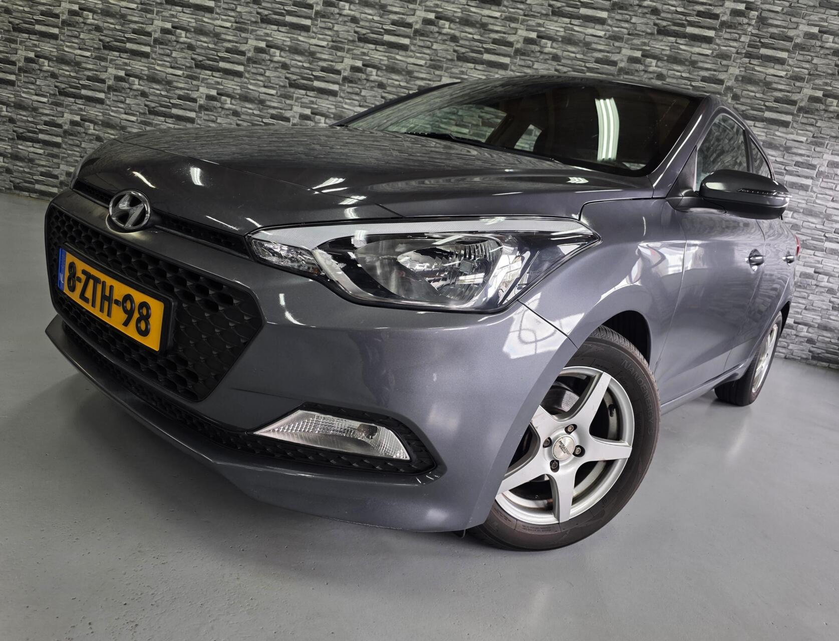 Hyundai I20 1.2 LP i-Drive Cool 2015 - voorkant