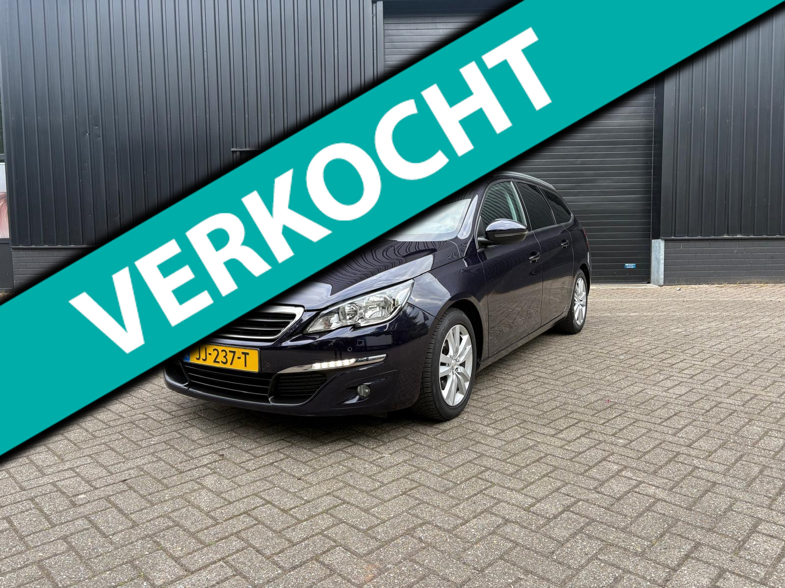 Peugeot 308 SW 1.2 PureTech Blue Lease Executive 2016 - voorkant