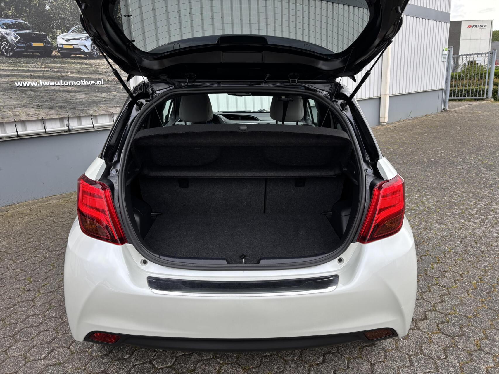 Foto van Toyota Toyota Yaris Hybrid