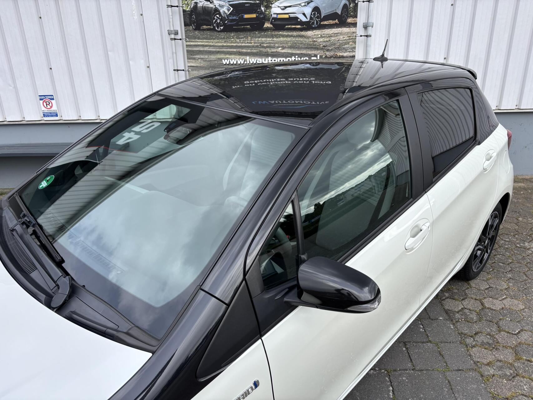 Foto van Toyota Toyota Yaris Hybrid