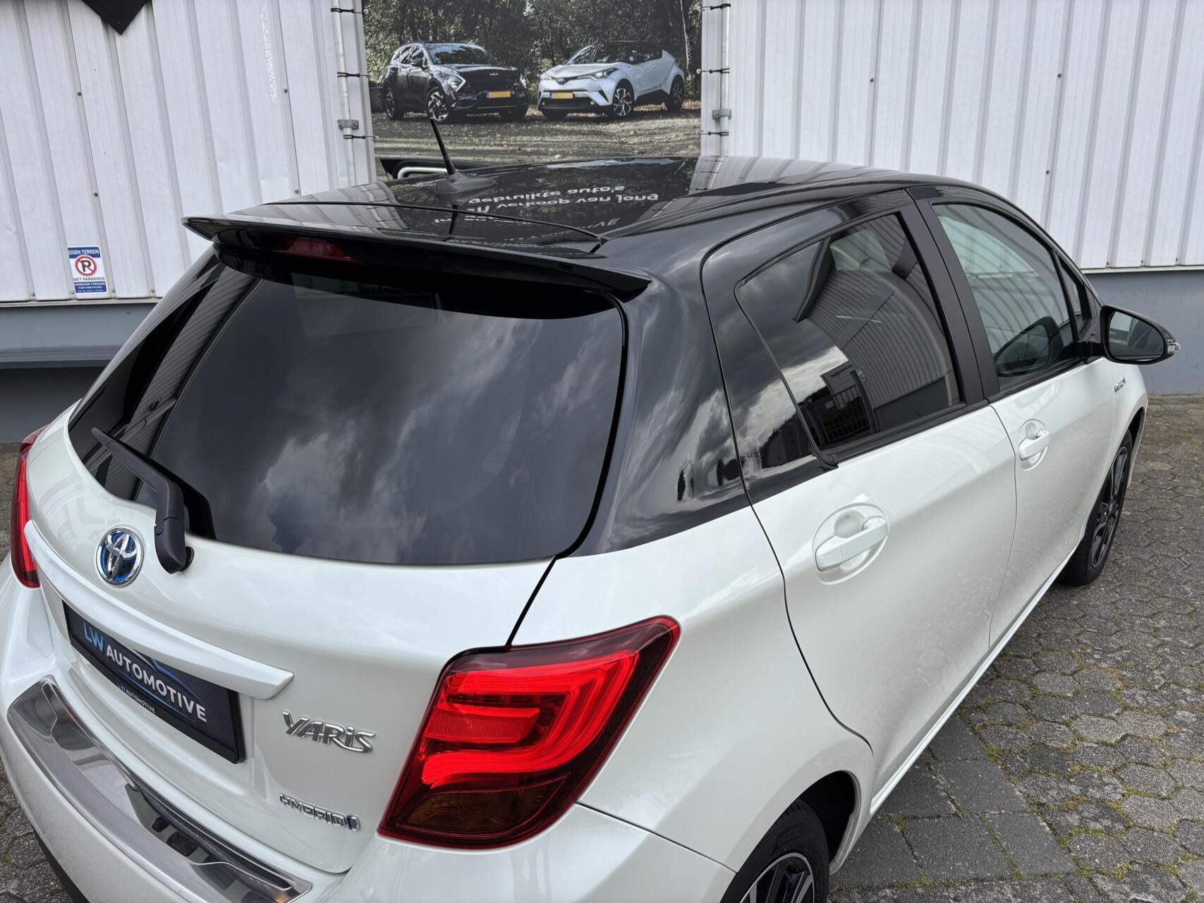 Foto van Toyota Toyota Yaris Hybrid