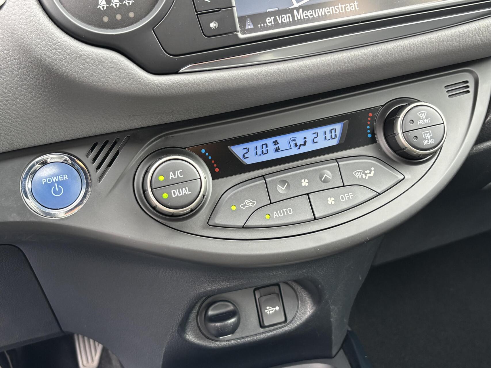 Foto van Toyota Toyota Yaris Hybrid