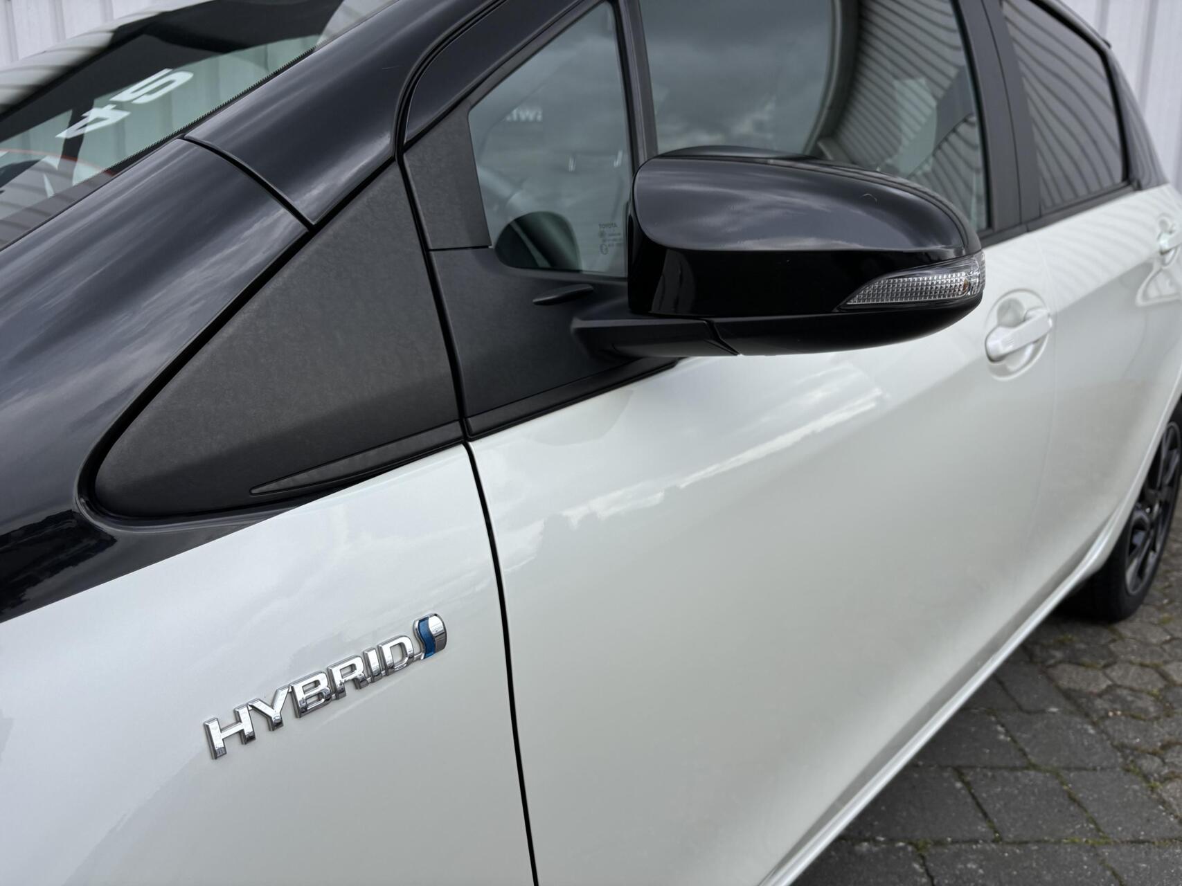 Foto van Toyota Toyota Yaris Hybrid