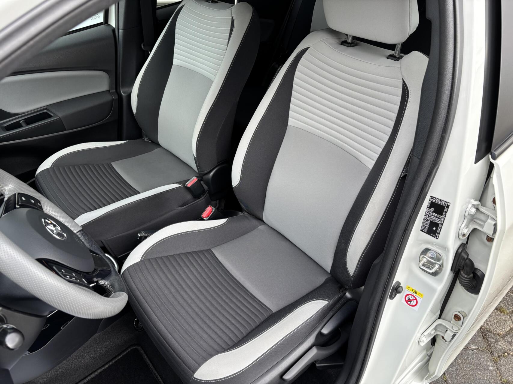 Foto van Toyota Toyota Yaris Hybrid
