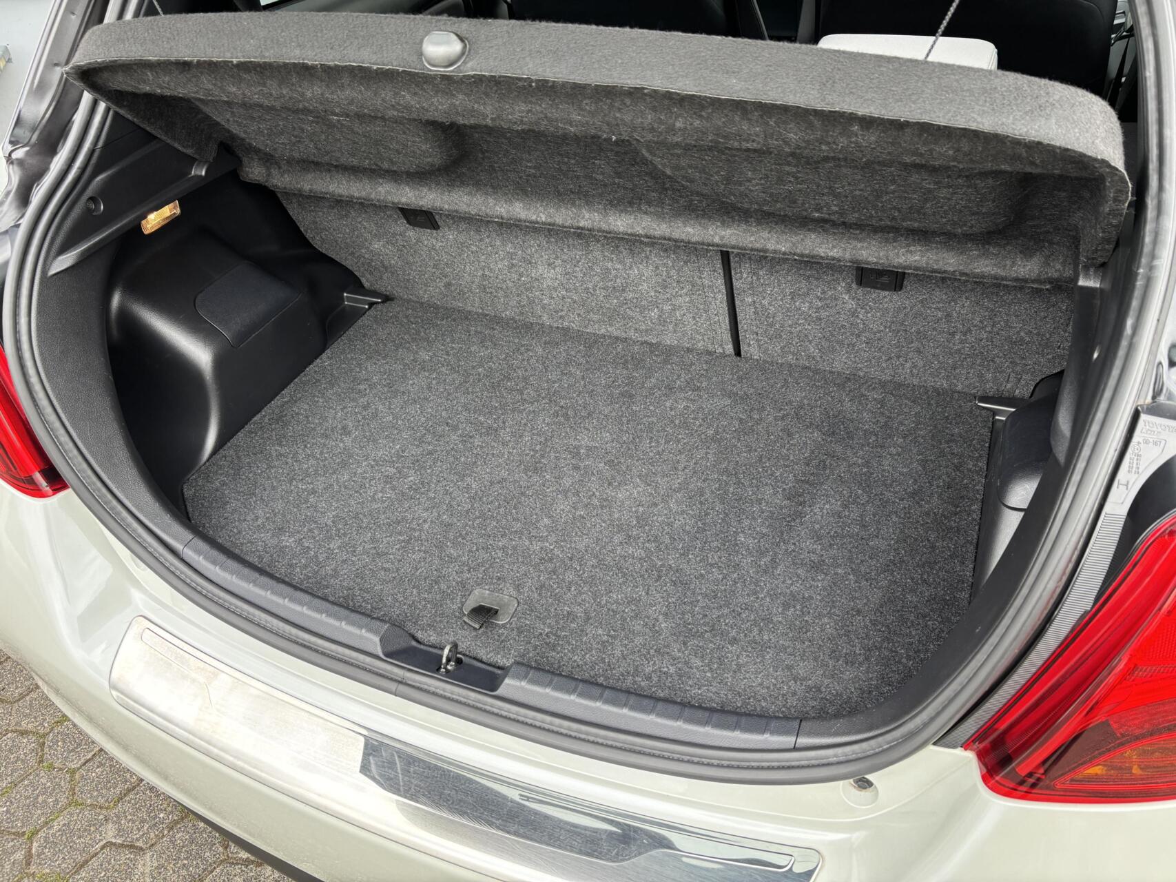 Foto van Toyota Toyota Yaris Hybrid